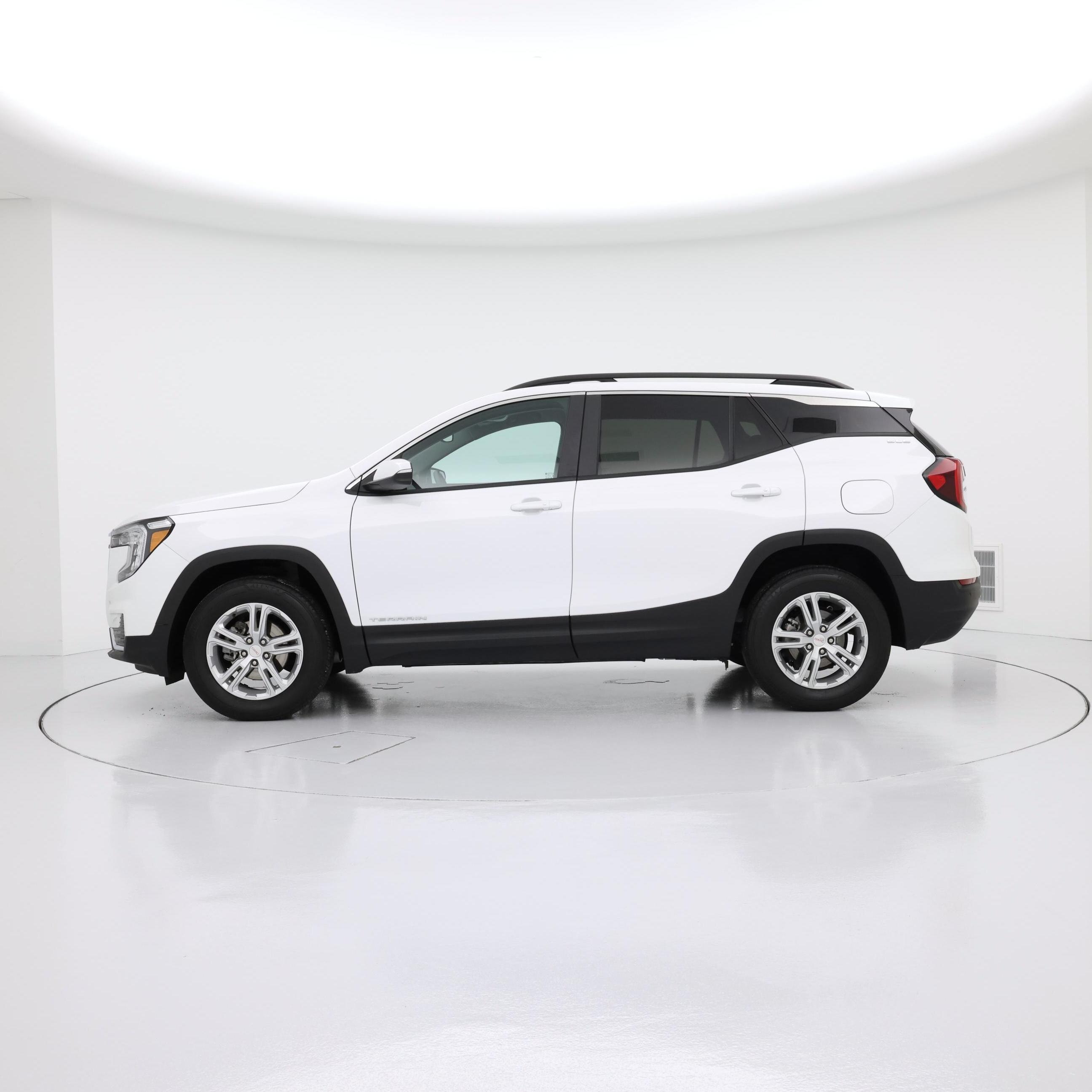 Thumbnail: 2023 GMC Terrain - 3