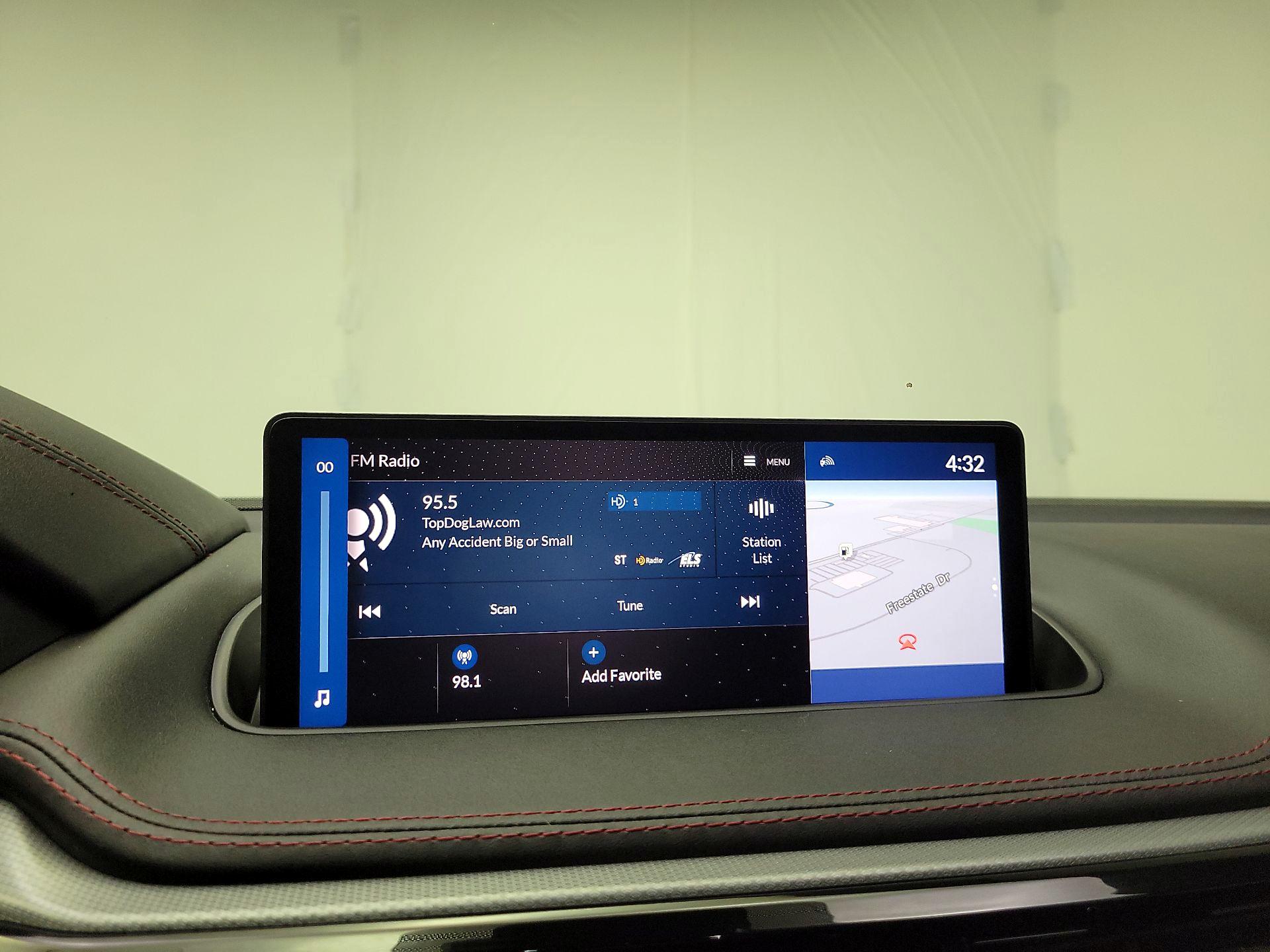 Thumbnail: 2023 Acura MDX - 13