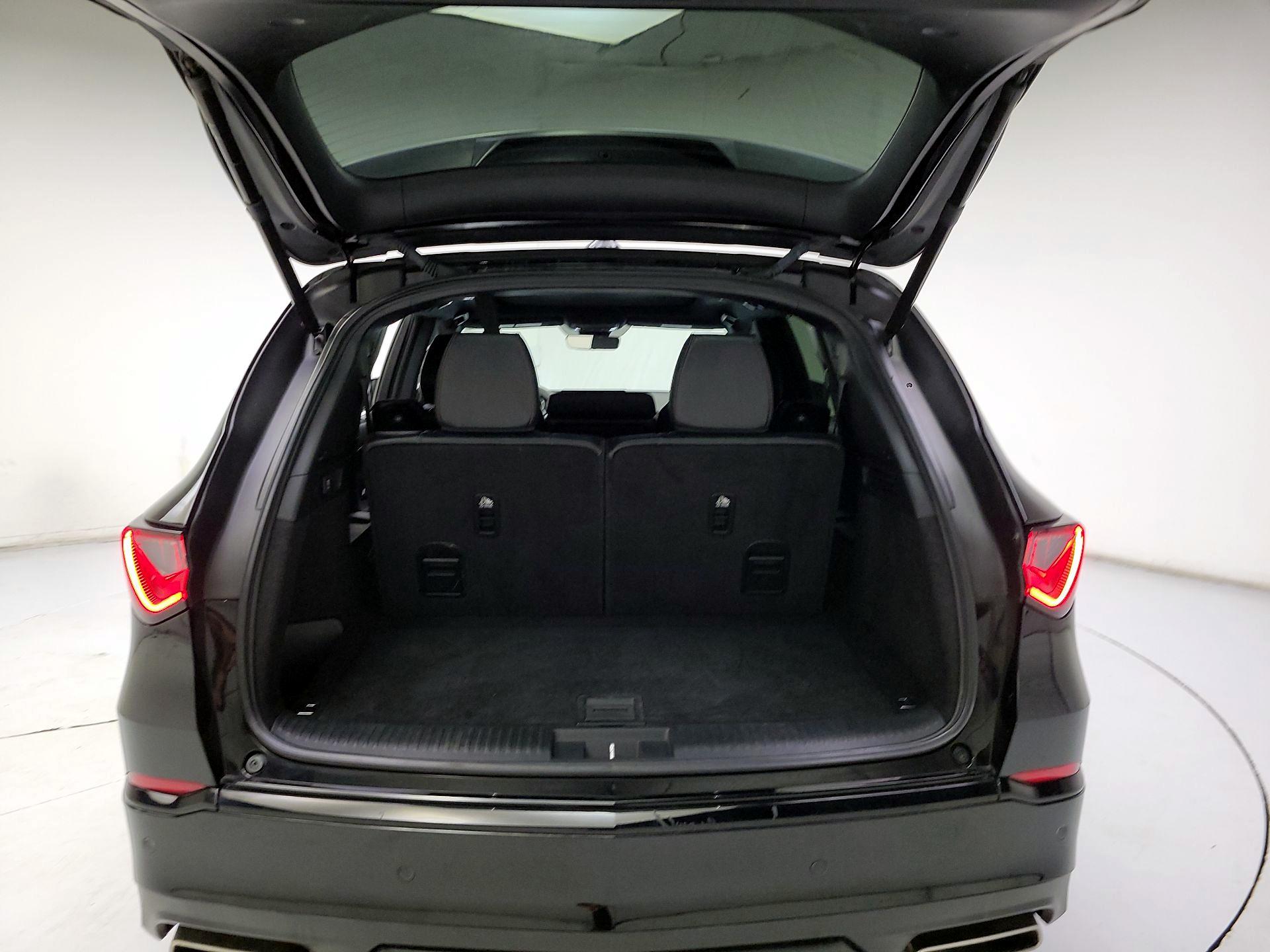 Thumbnail: 2023 Acura MDX - 18