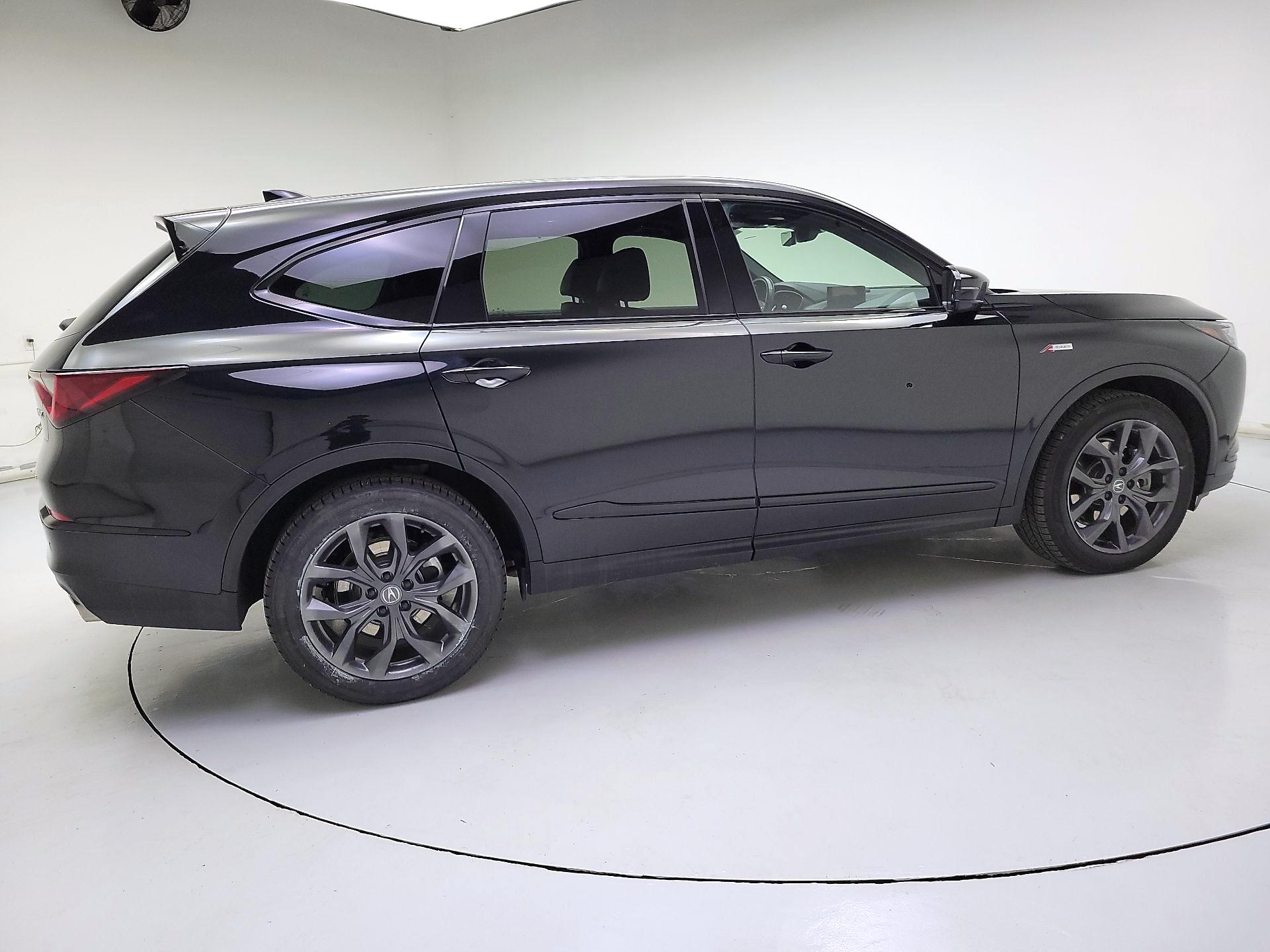 Thumbnail: 2023 Acura MDX - 4