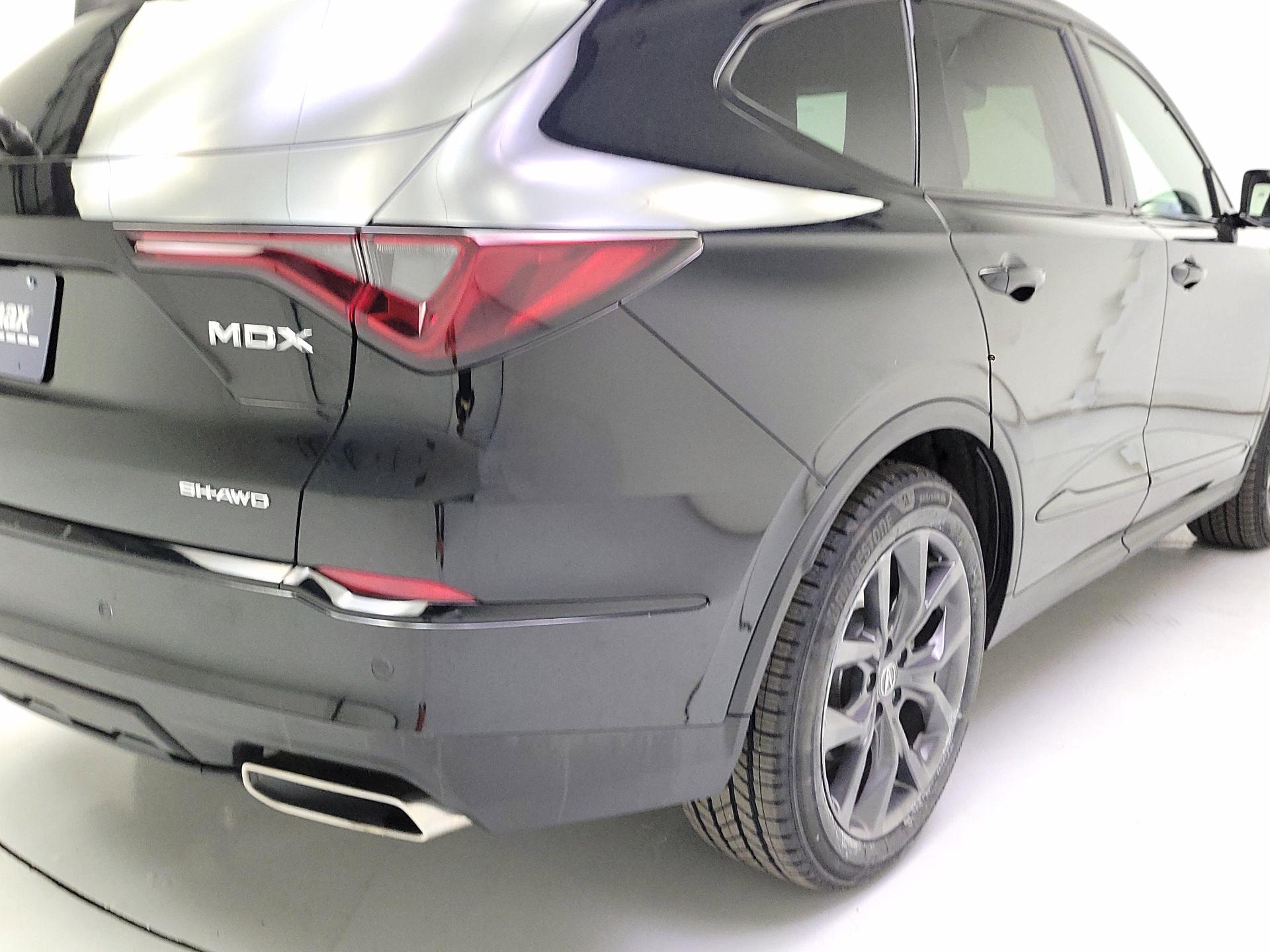 Thumbnail: 2023 Acura MDX - 5