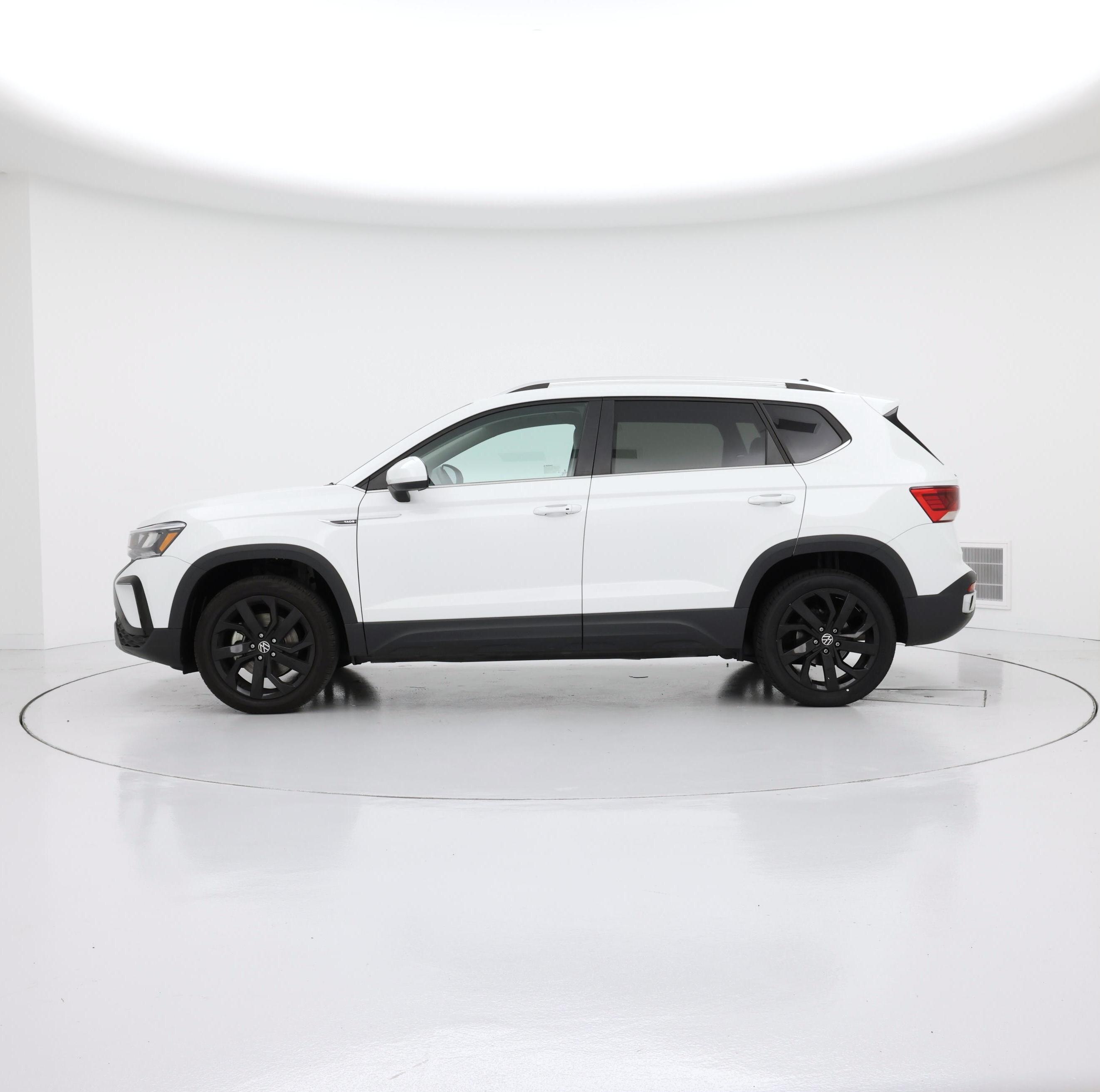 Thumbnail: 2024 Volkswagen Taos - 3