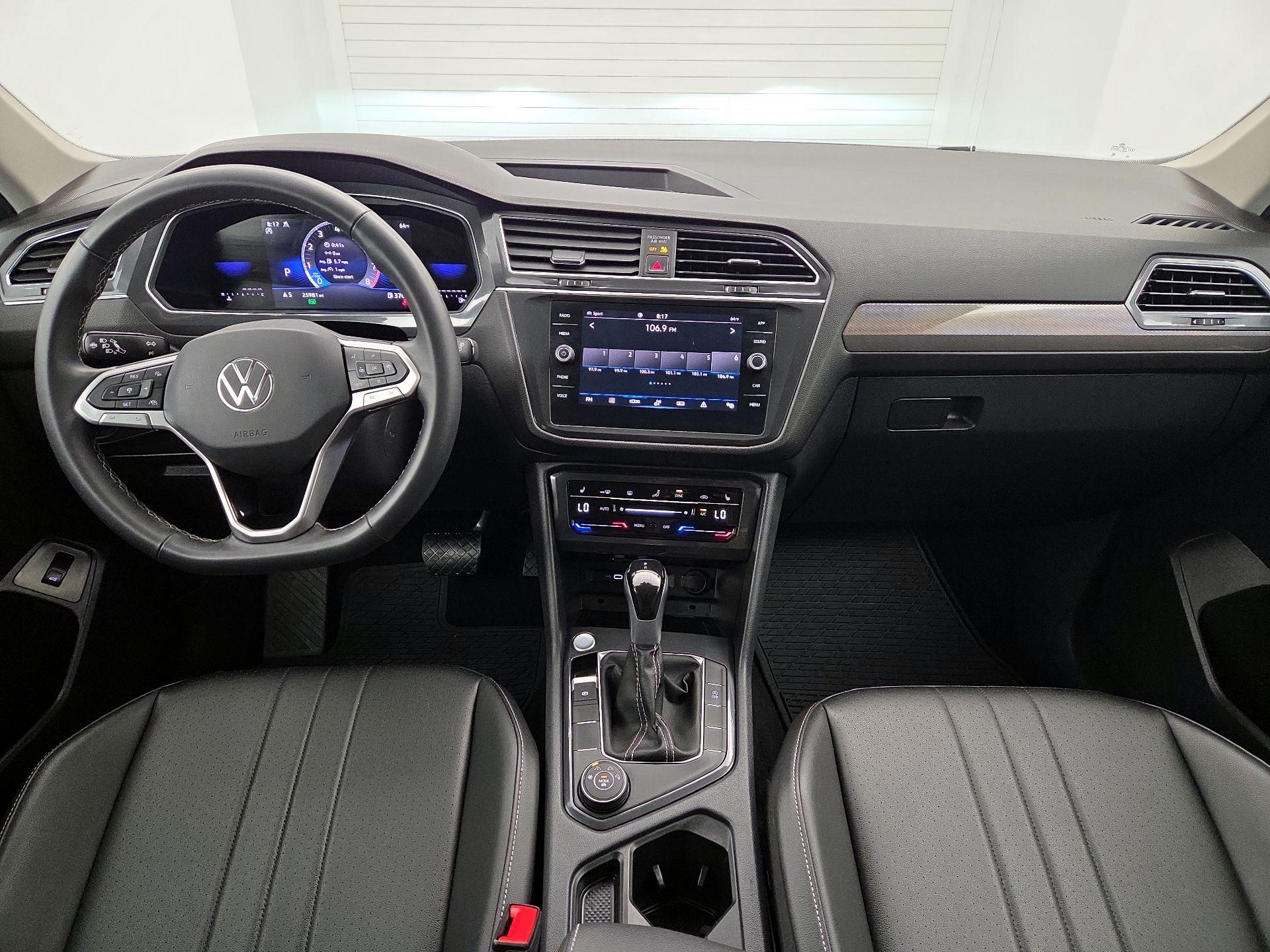 Thumbnail: 2024 Volkswagen Tiguan - 9