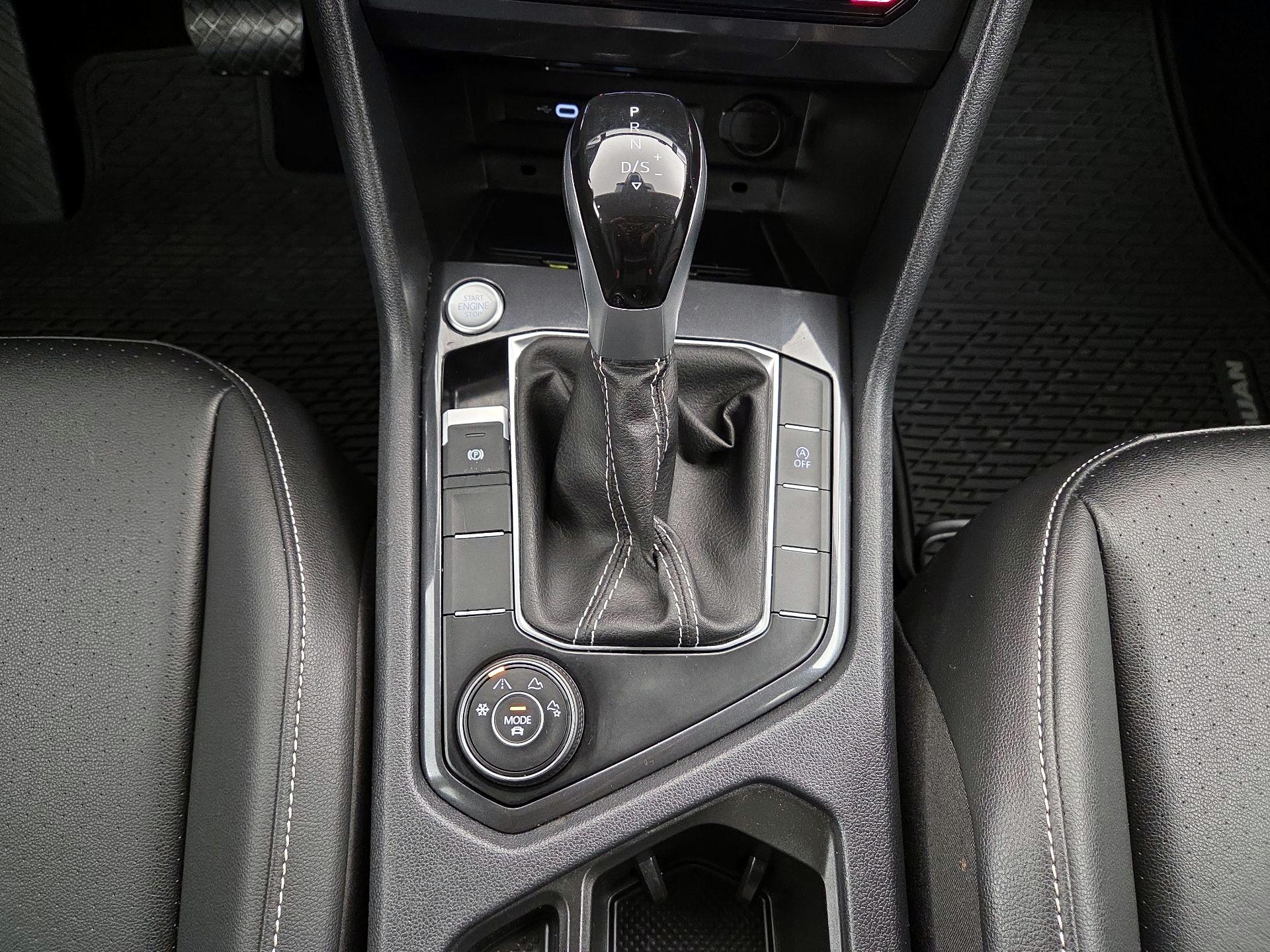 Thumbnail: 2024 Volkswagen Tiguan - 17