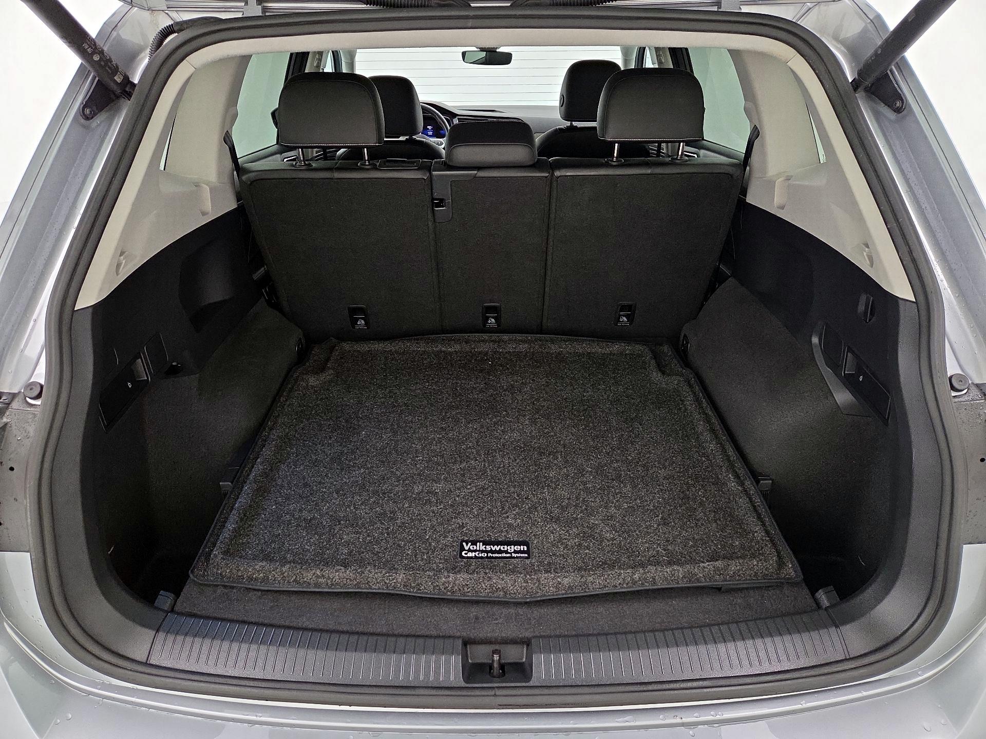 Thumbnail: 2024 Volkswagen Tiguan - 20