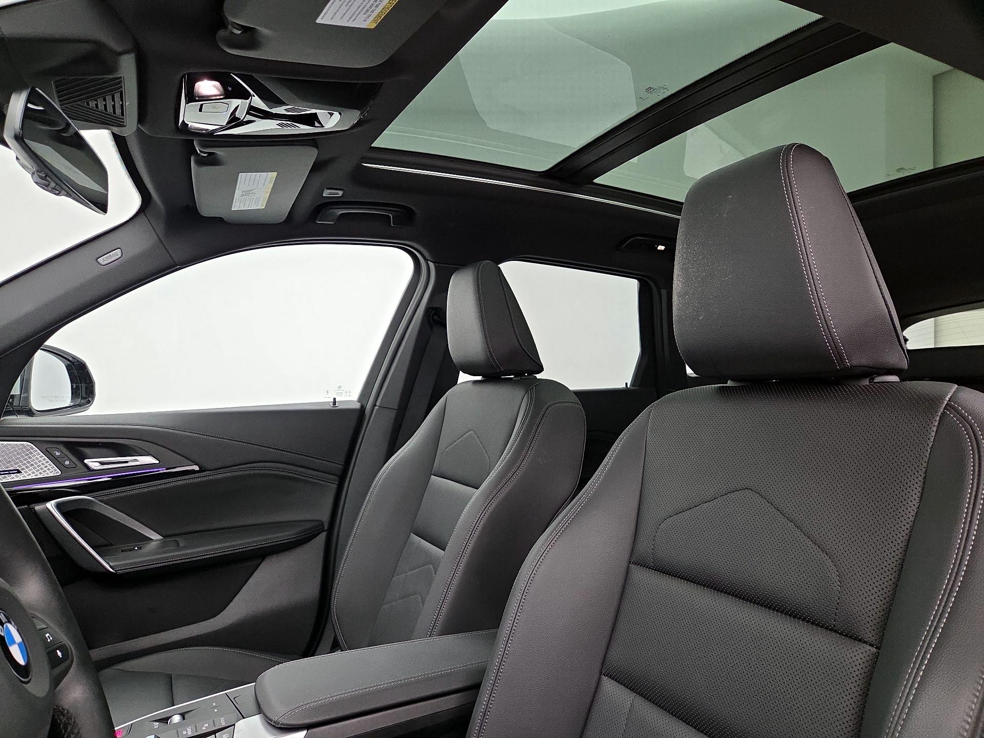 Thumbnail: 2023 BMW X1 - 20
