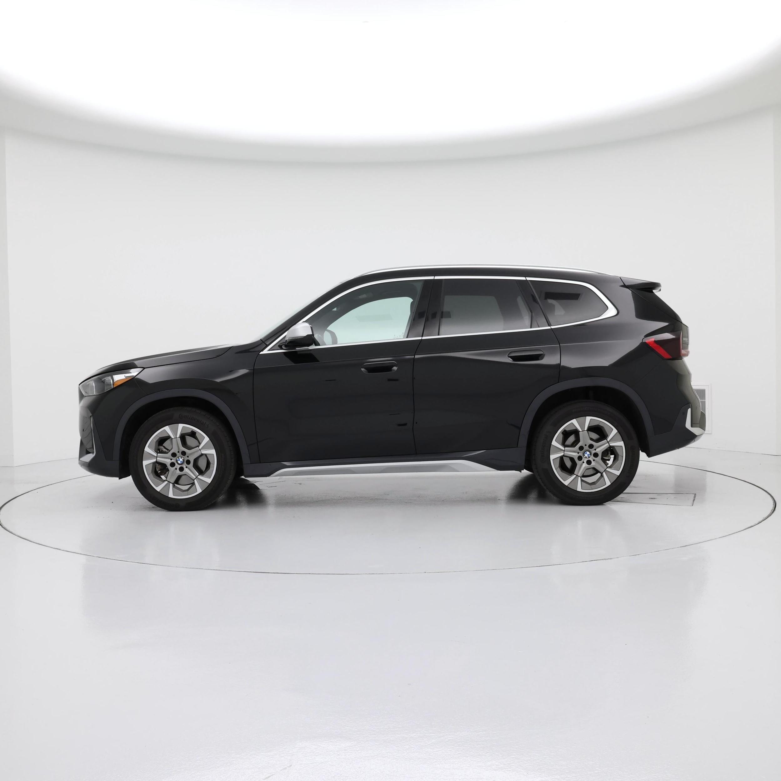 Thumbnail: 2023 BMW X1 - 3