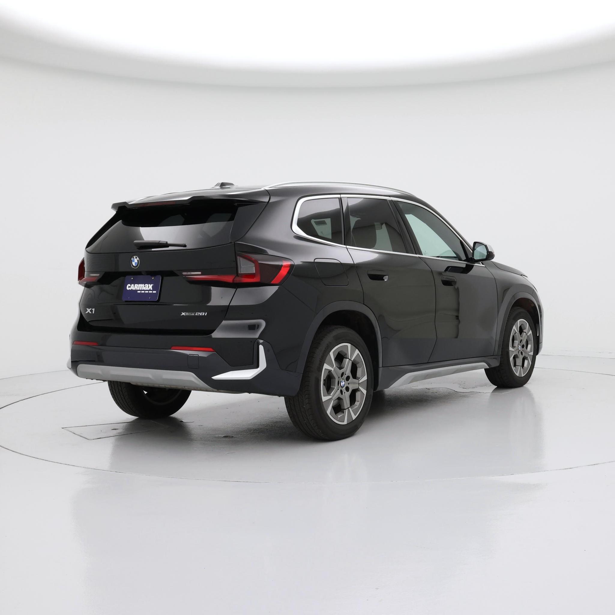 Thumbnail: 2023 BMW X1 - 8
