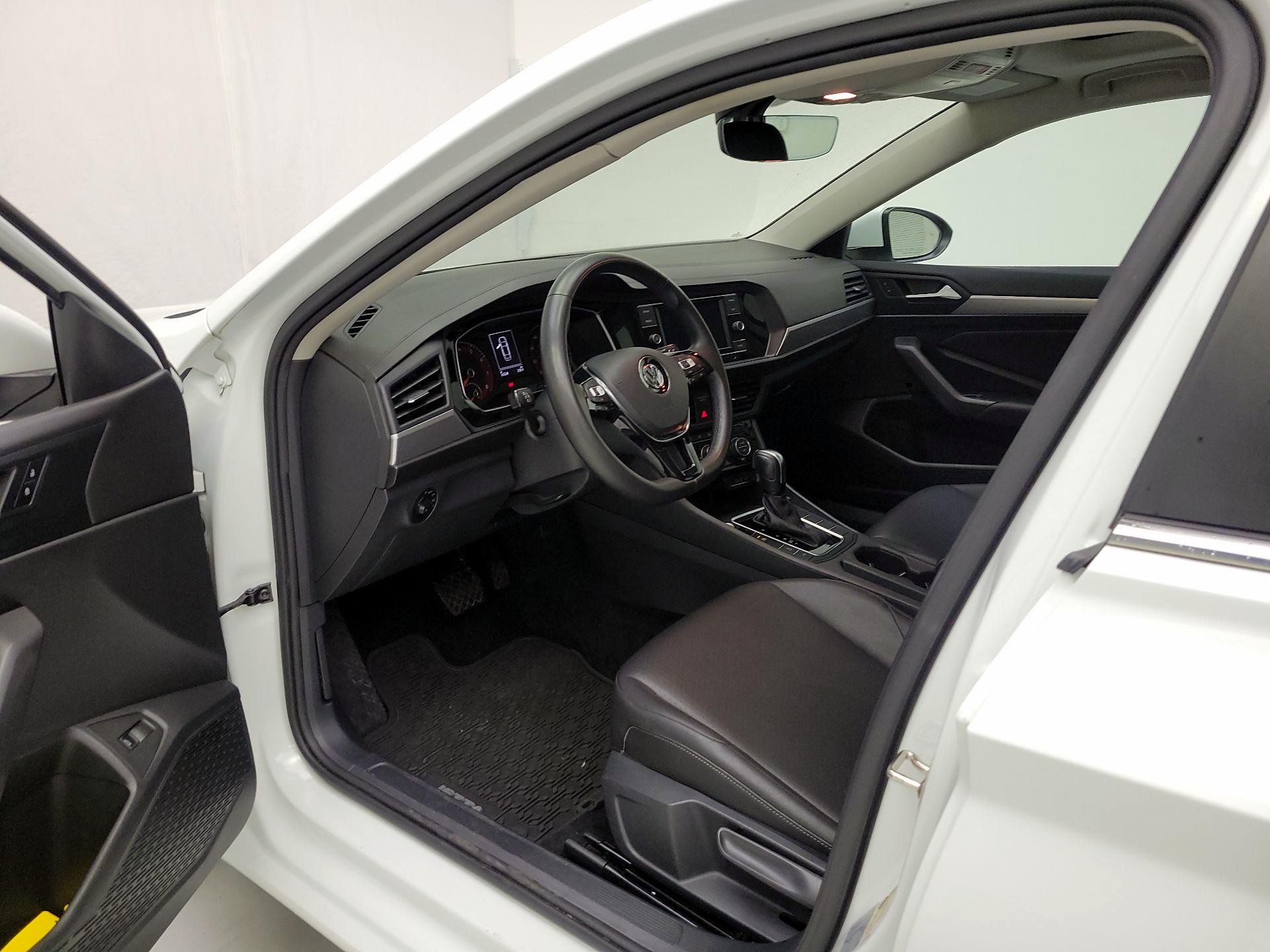 Thumbnail: 2020 Volkswagen Jetta - 9