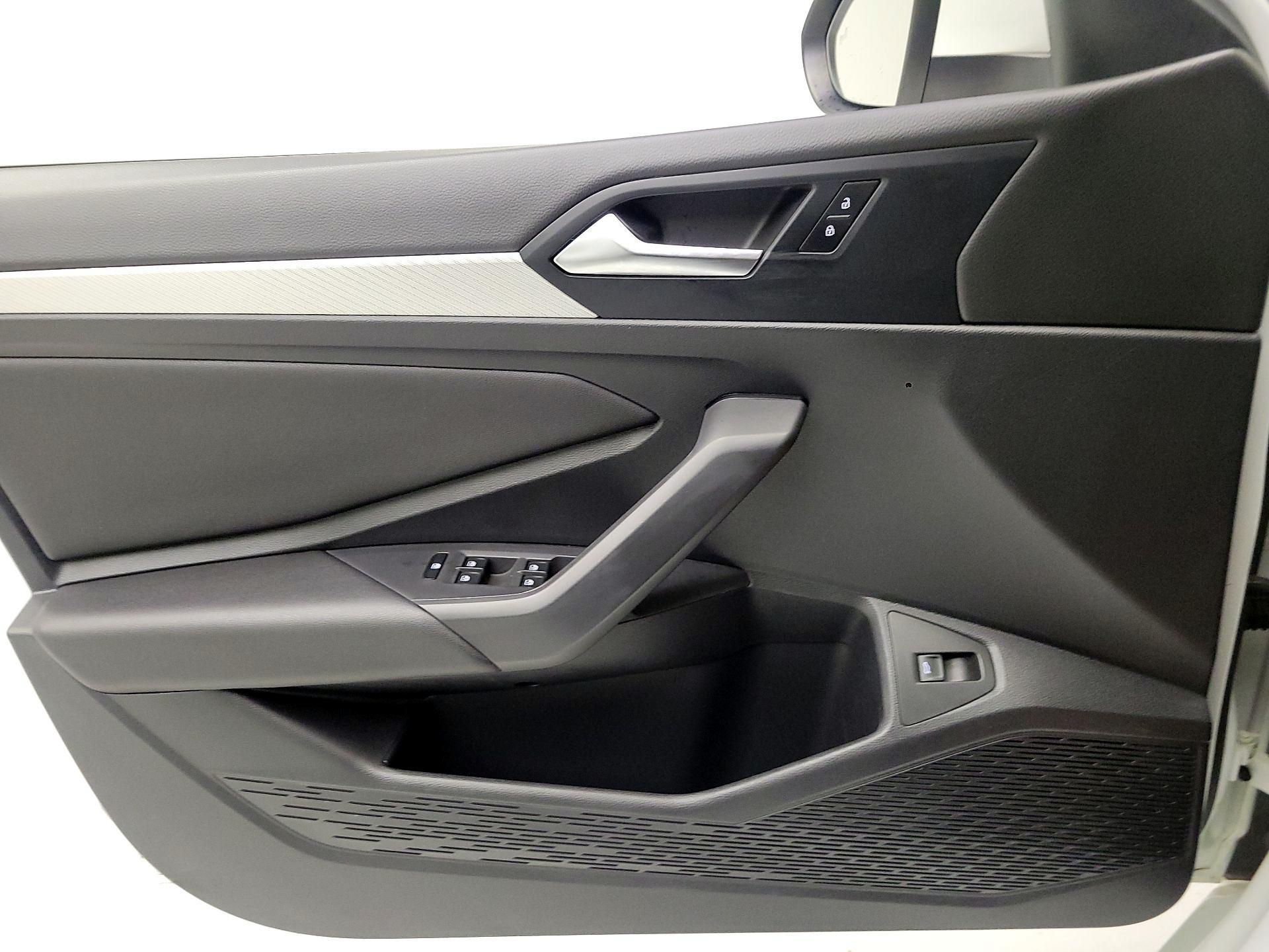 Thumbnail: 2020 Volkswagen Jetta - 10