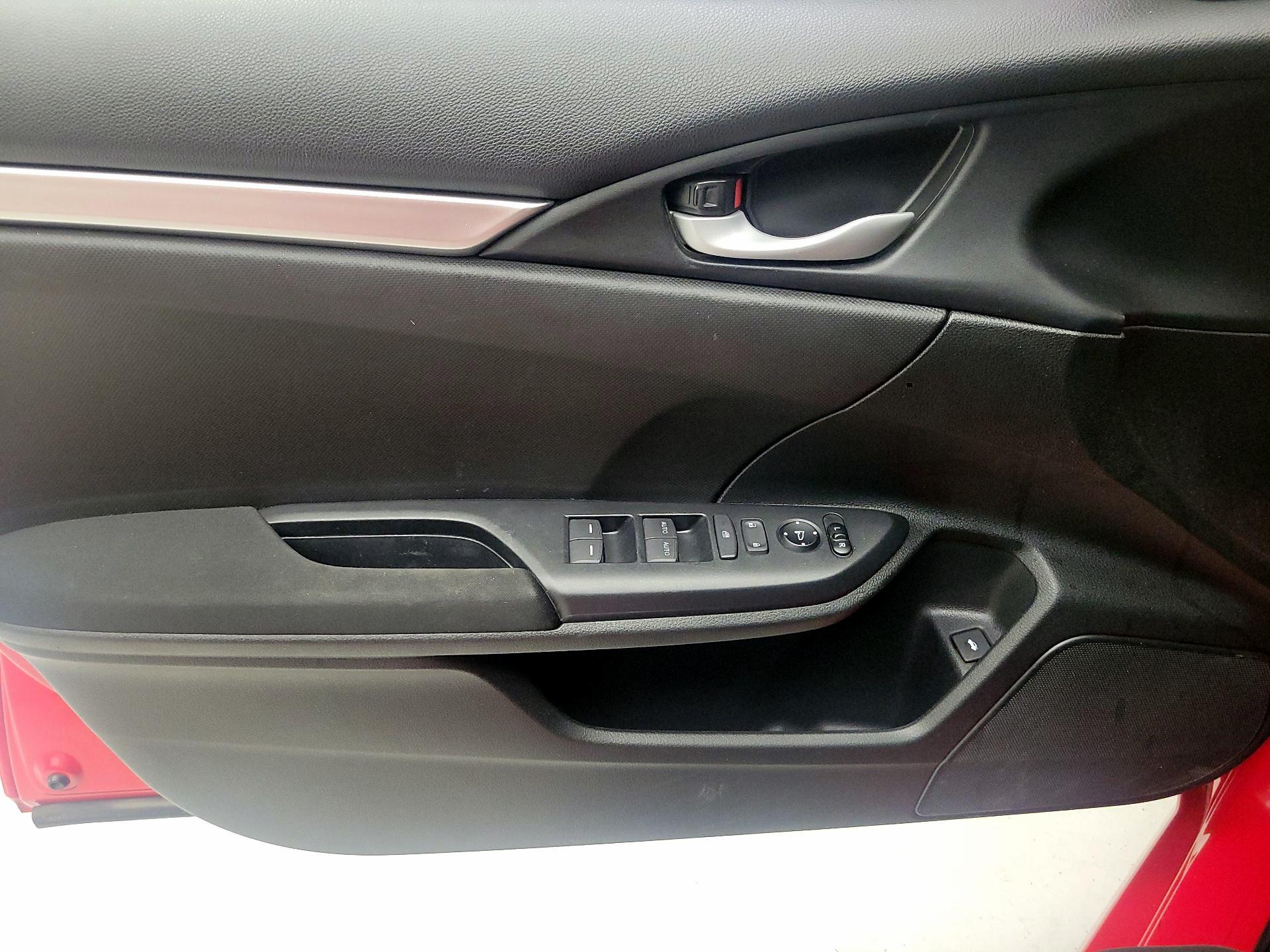 Thumbnail: 2017 Honda Civic - 10