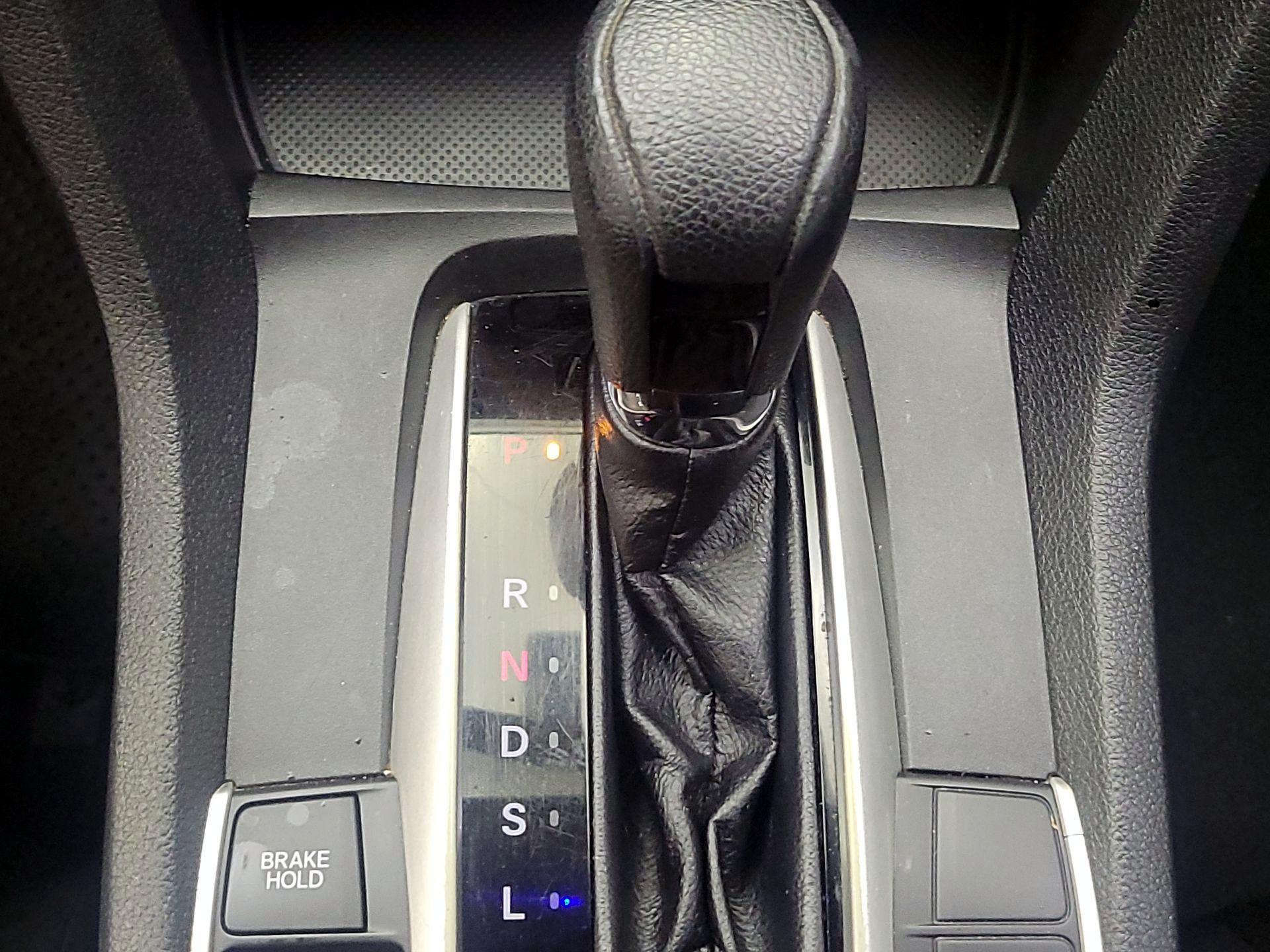 Thumbnail: 2017 Honda Civic - 15