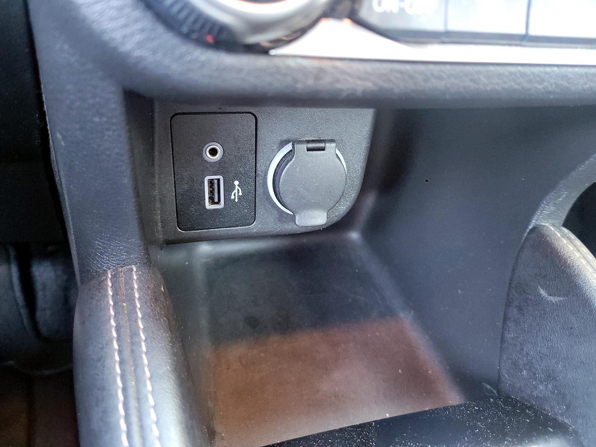 Thumbnail: 2019 Nissan Kicks - 16