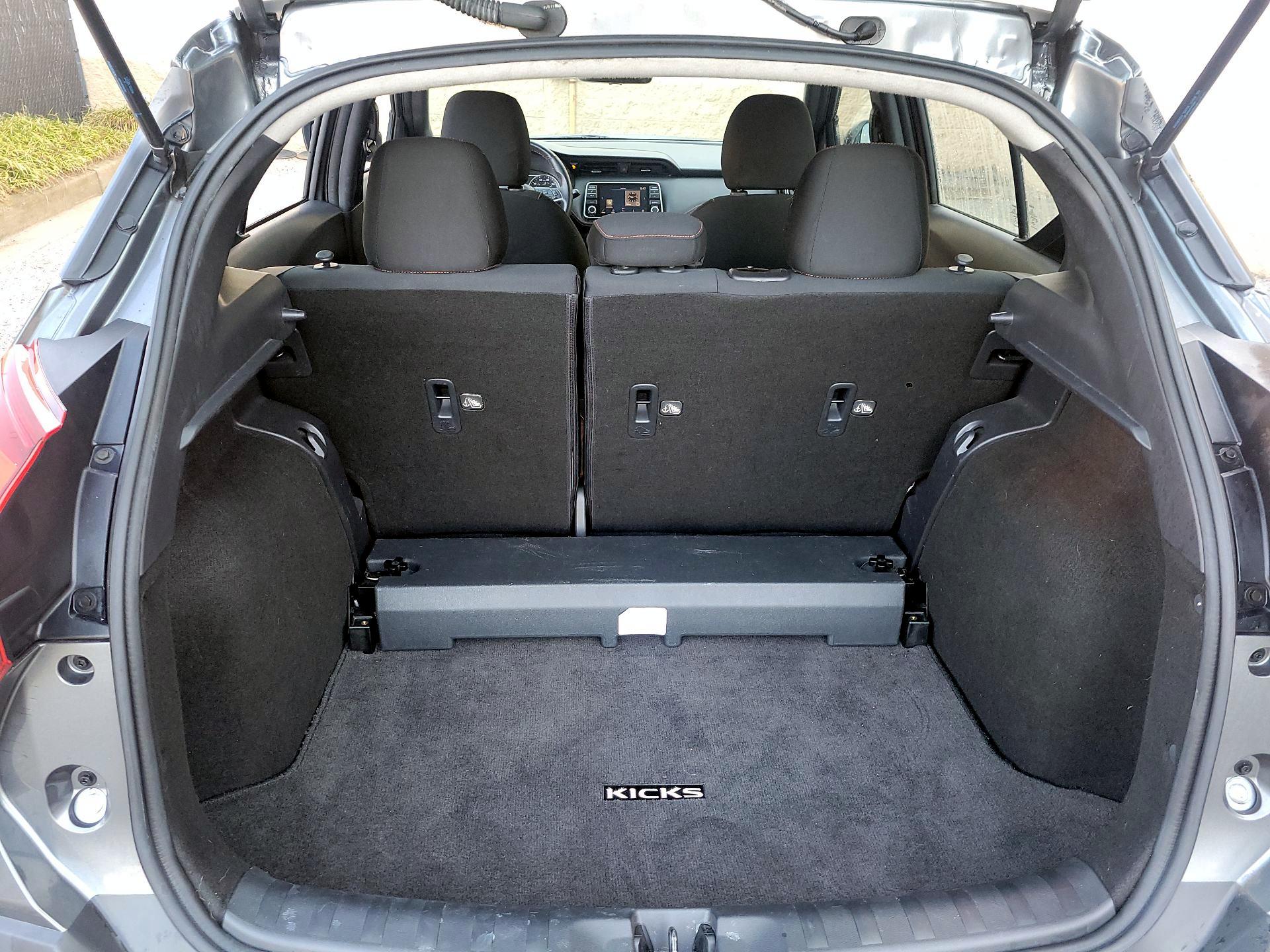 Thumbnail: 2019 Nissan Kicks - 18