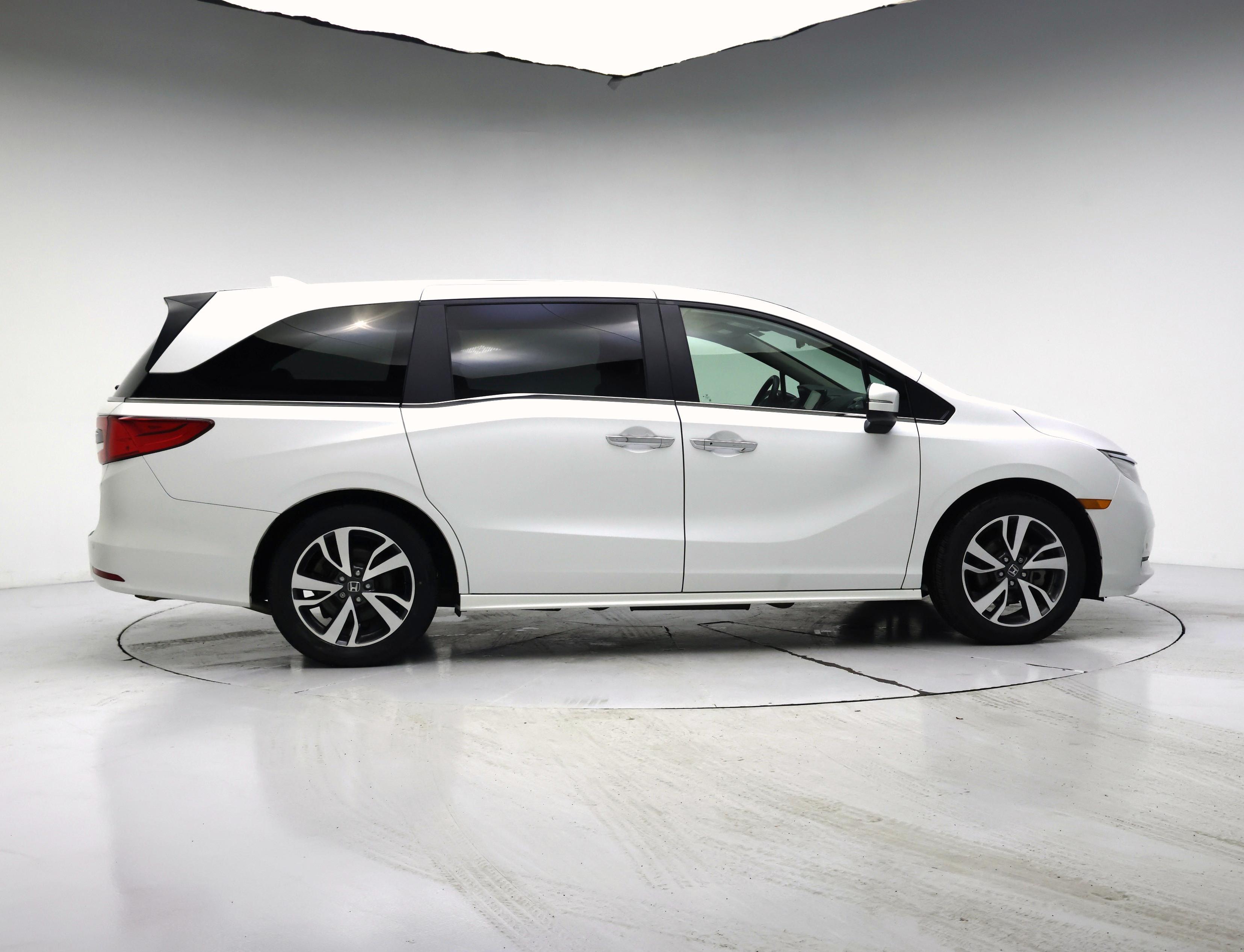 Thumbnail: 2021 Honda Odyssey - 7