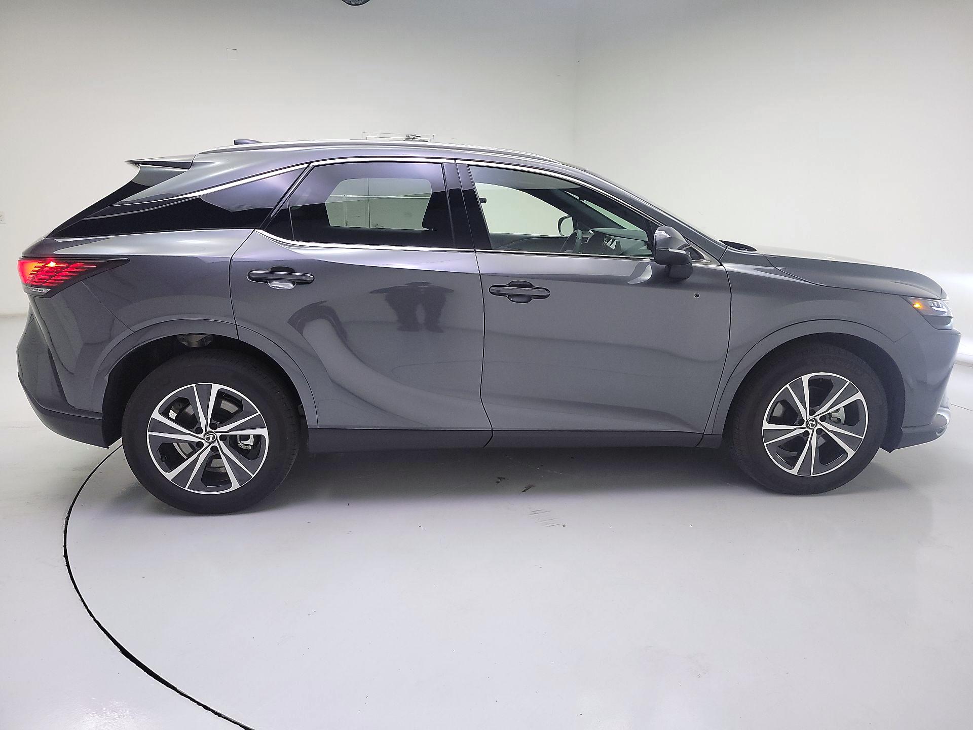 Thumbnail: 2024 Lexus RX - 4