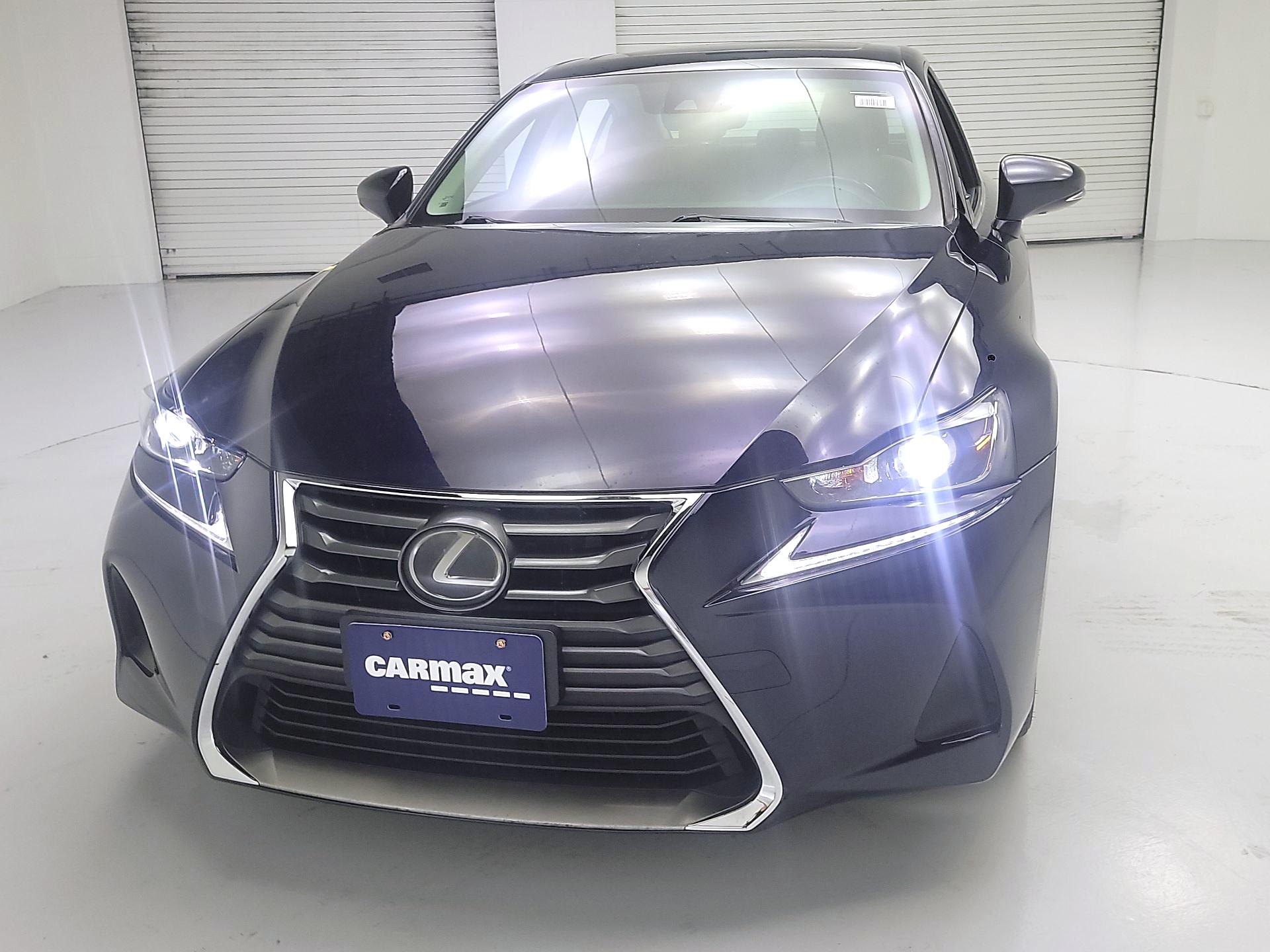 Thumbnail: 2019 Lexus IS - 2