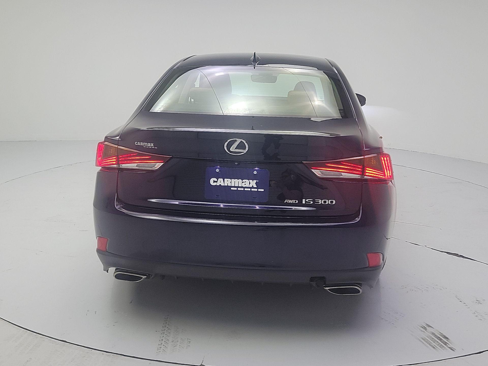 Thumbnail: 2019 Lexus IS - 6