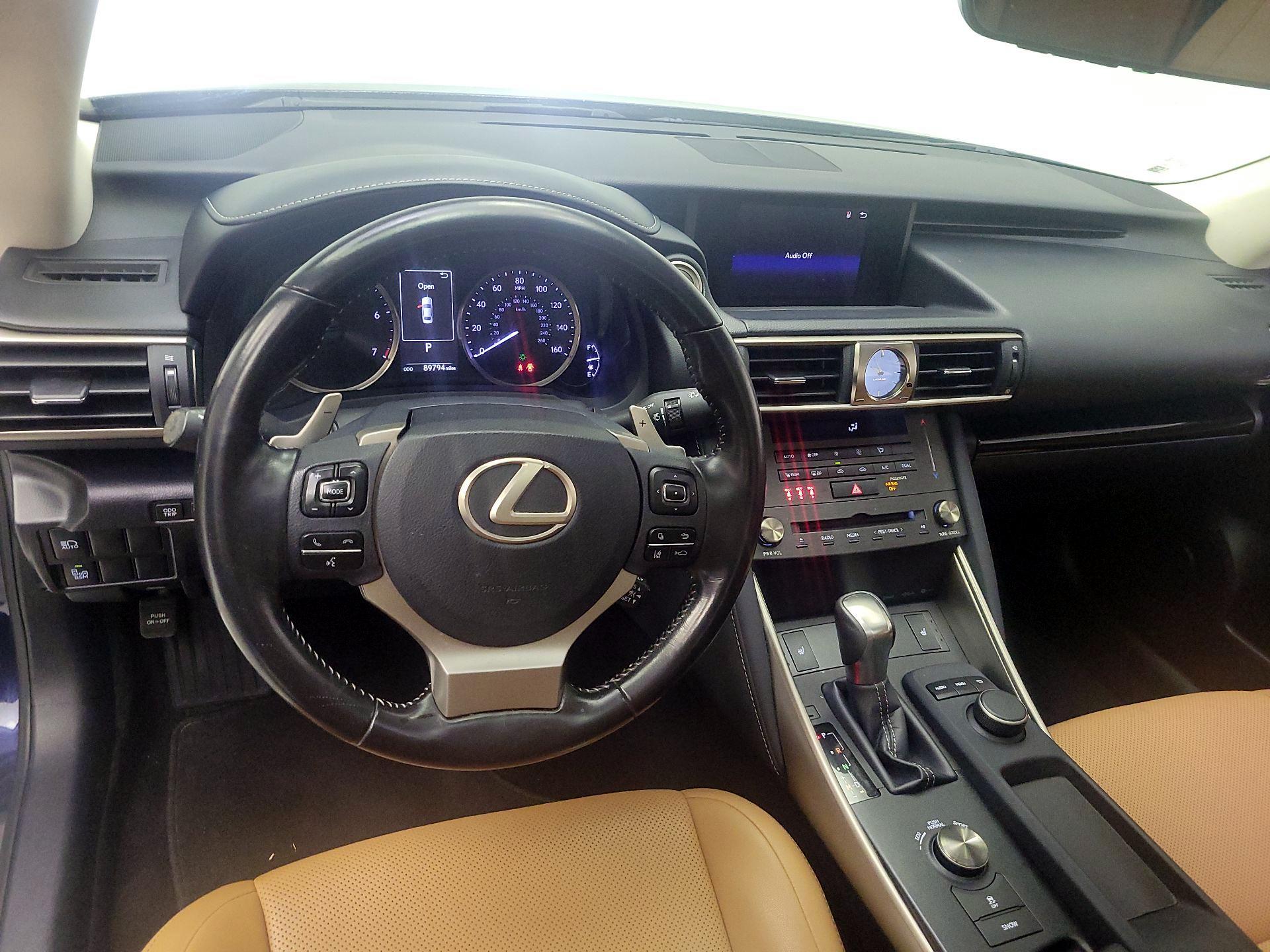 Thumbnail: 2019 Lexus IS - 8