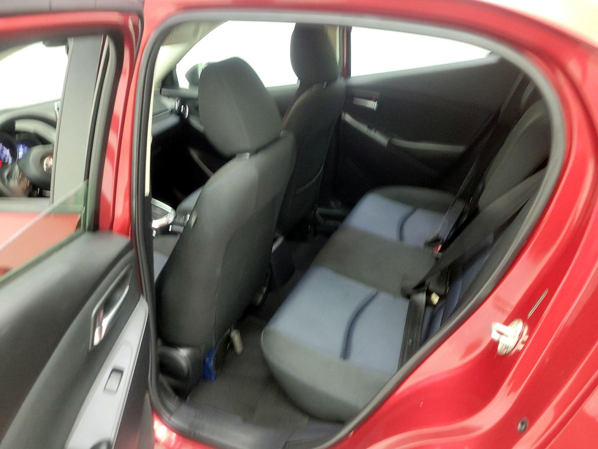 Thumbnail: 2017 Toyota Yaris iA - 17