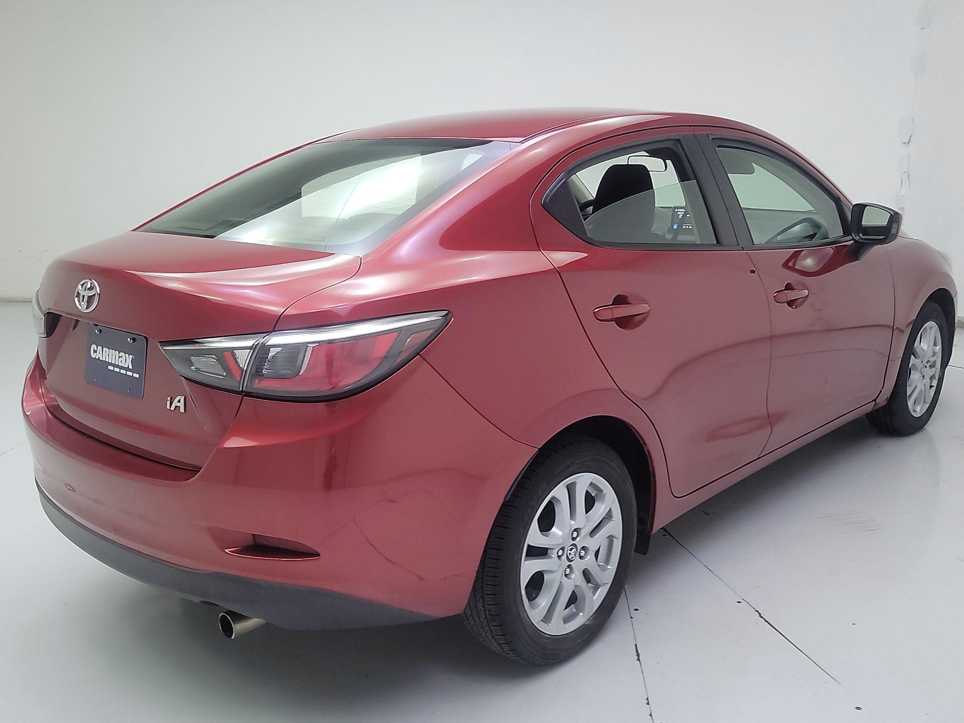 Thumbnail: 2017 Toyota Yaris iA - 5