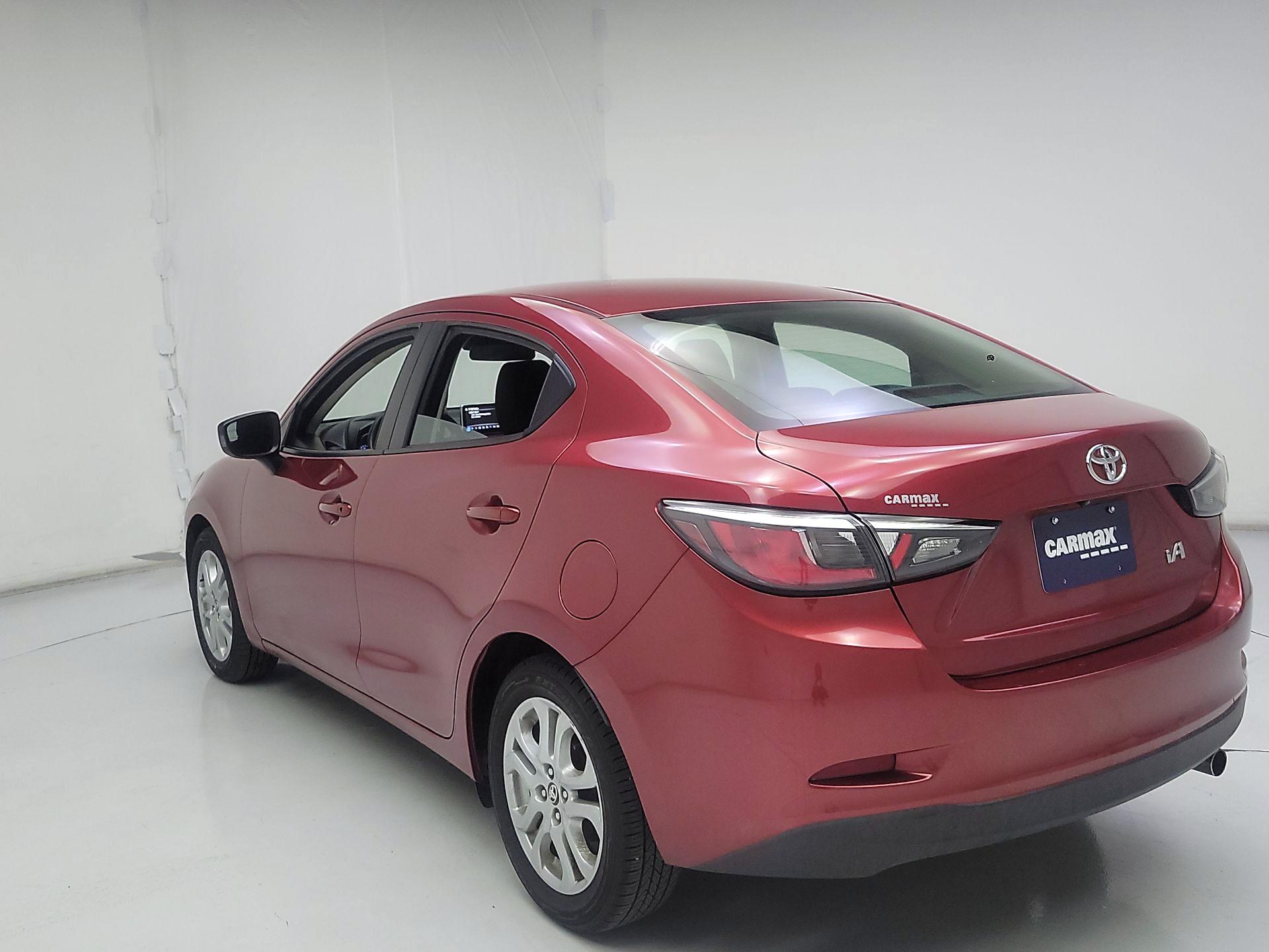 Thumbnail: 2017 Toyota Yaris iA - 7