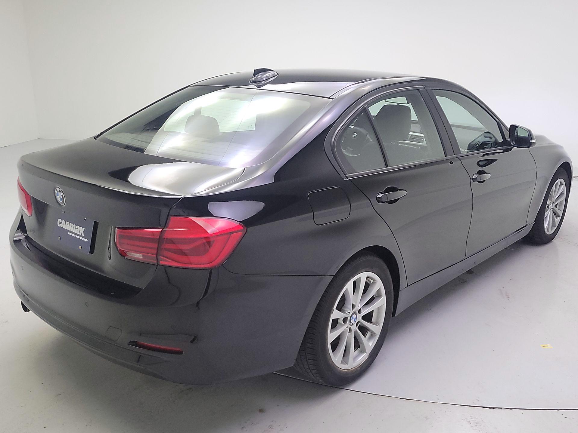 Thumbnail: 2016 BMW 3 Series - 5