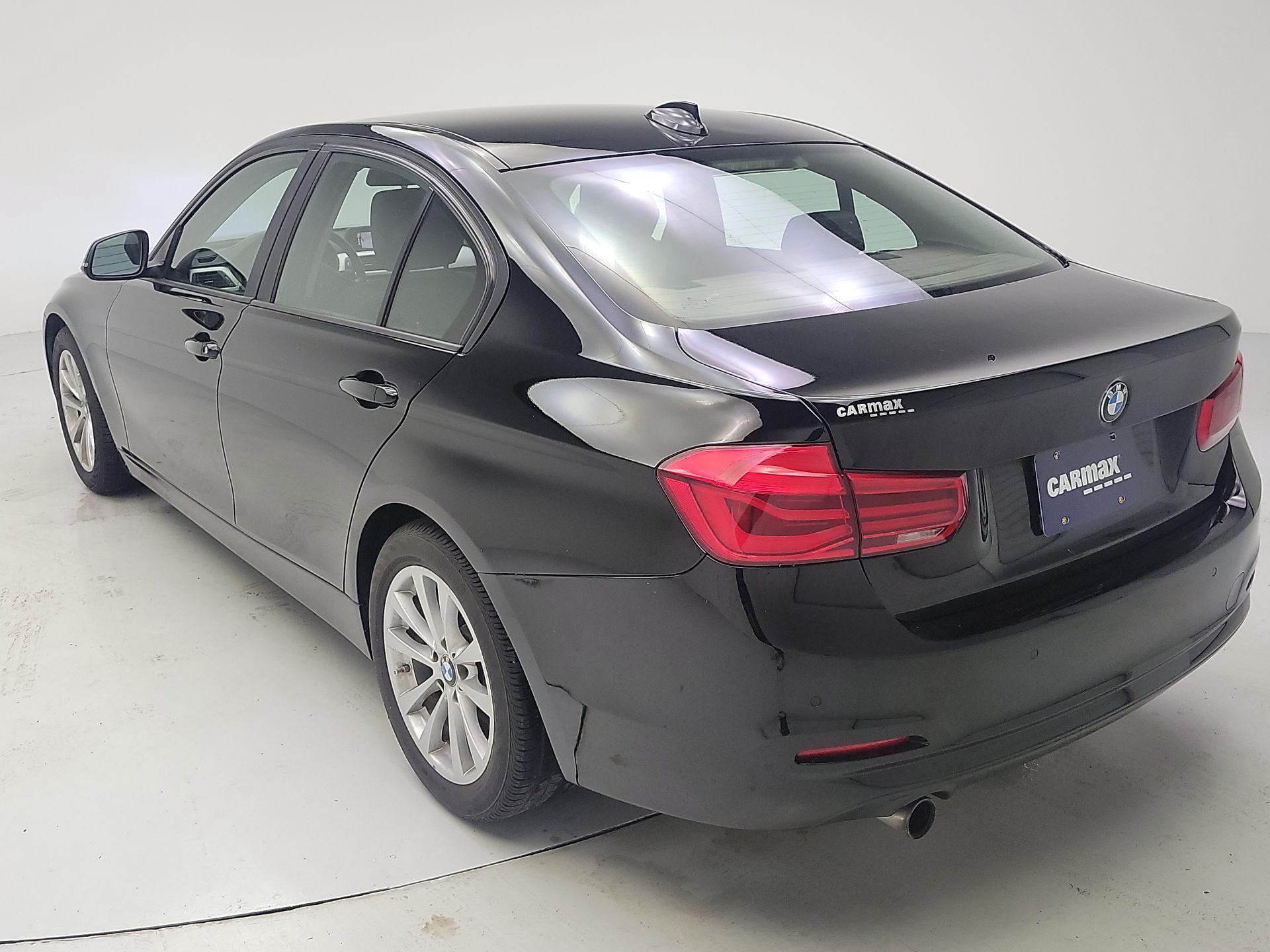 Thumbnail: 2016 BMW 3 Series - 7