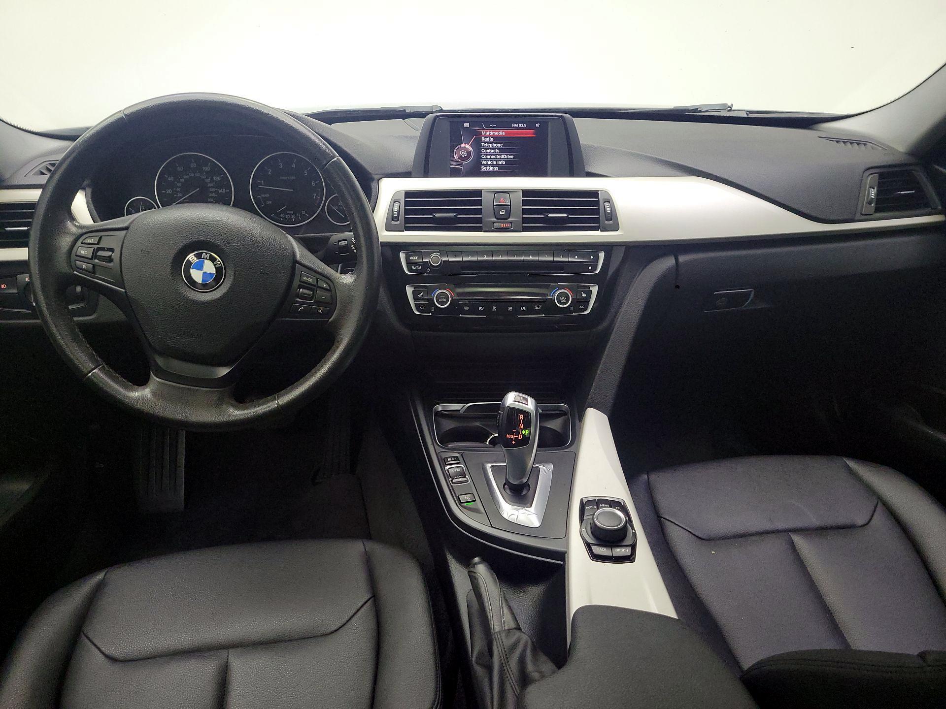 Thumbnail: 2016 BMW 3 Series - 8