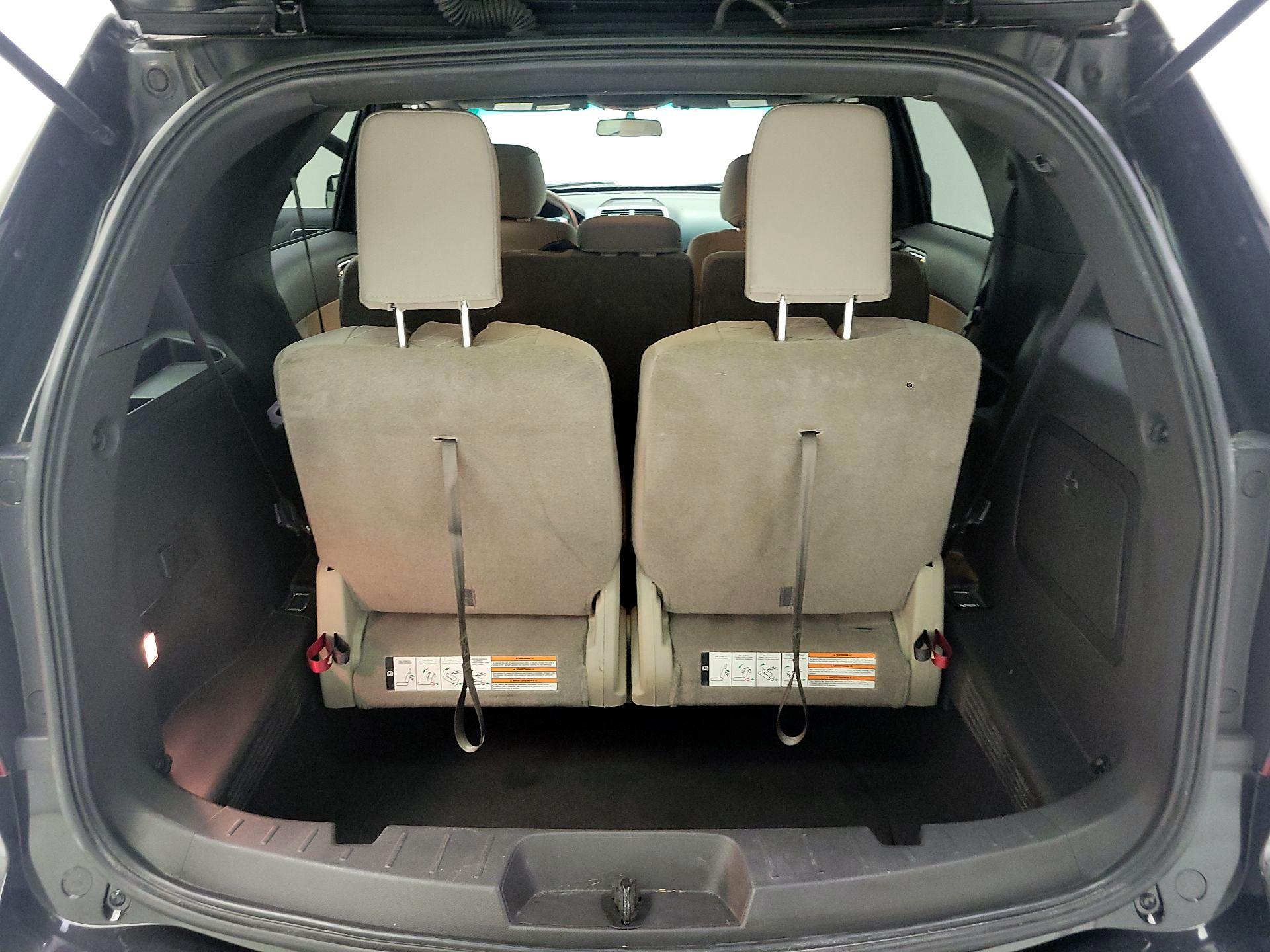 Thumbnail: 2015 Ford Explorer - 17