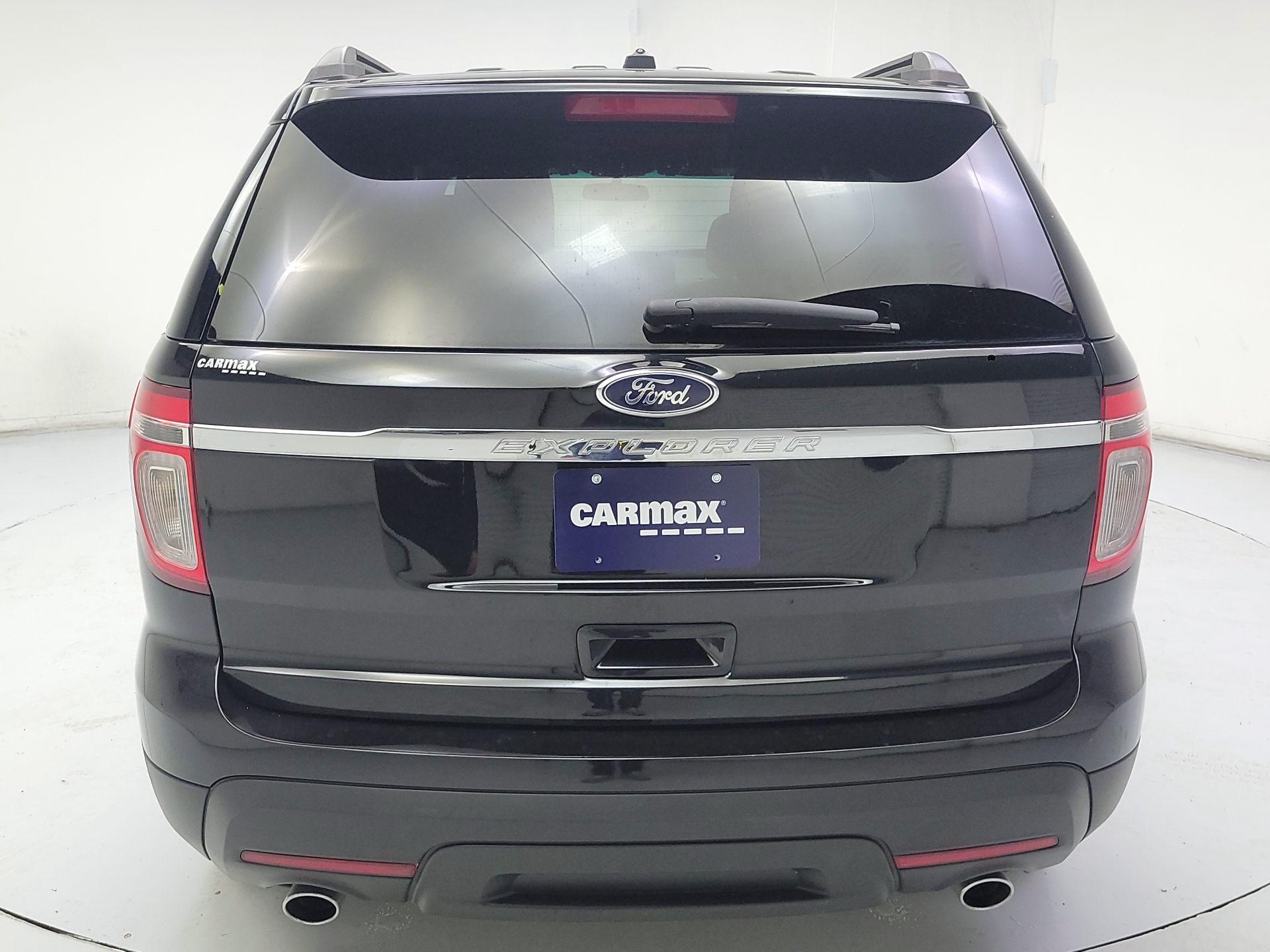 Thumbnail: 2015 Ford Explorer - 6