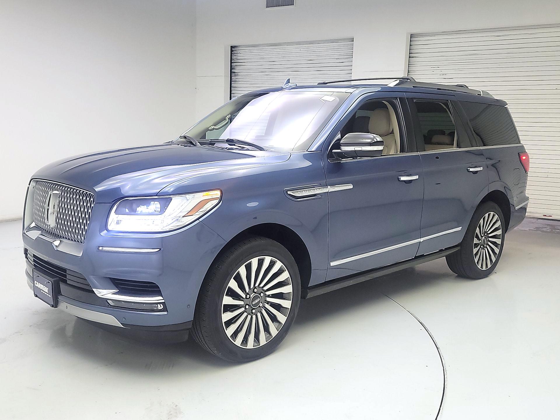 Thumbnail: 2019 Lincoln Navigator - 3