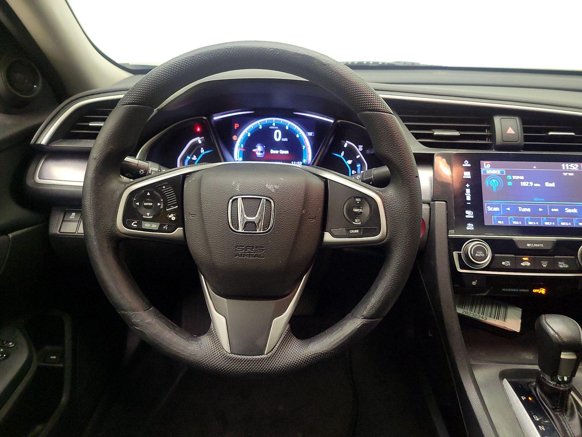 Thumbnail: 2016 Honda Civic - 10
