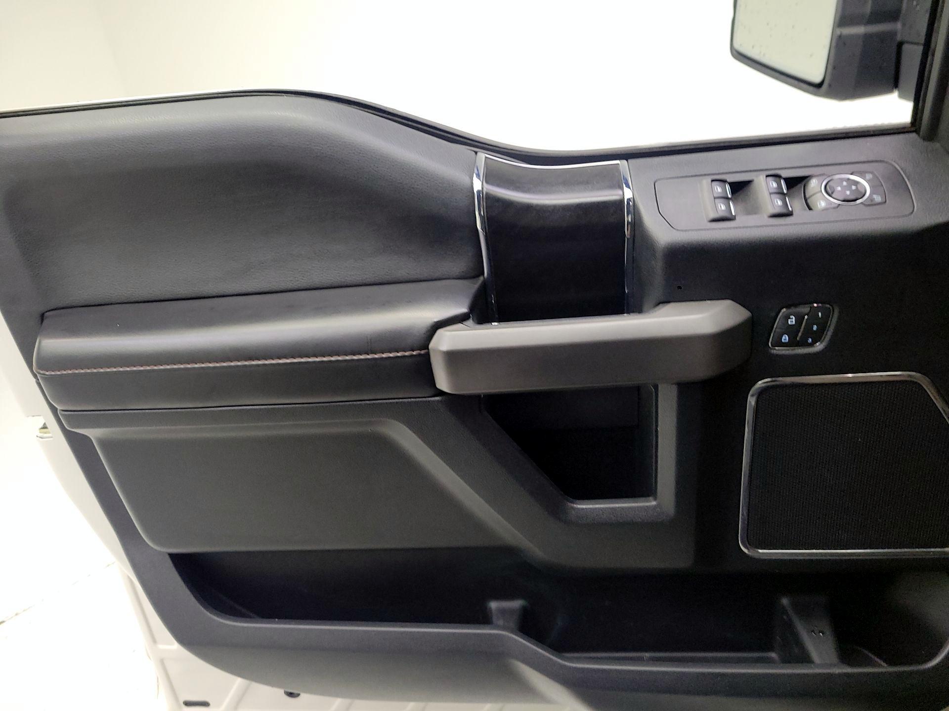 Thumbnail: 2019 Ford F-150 - 10