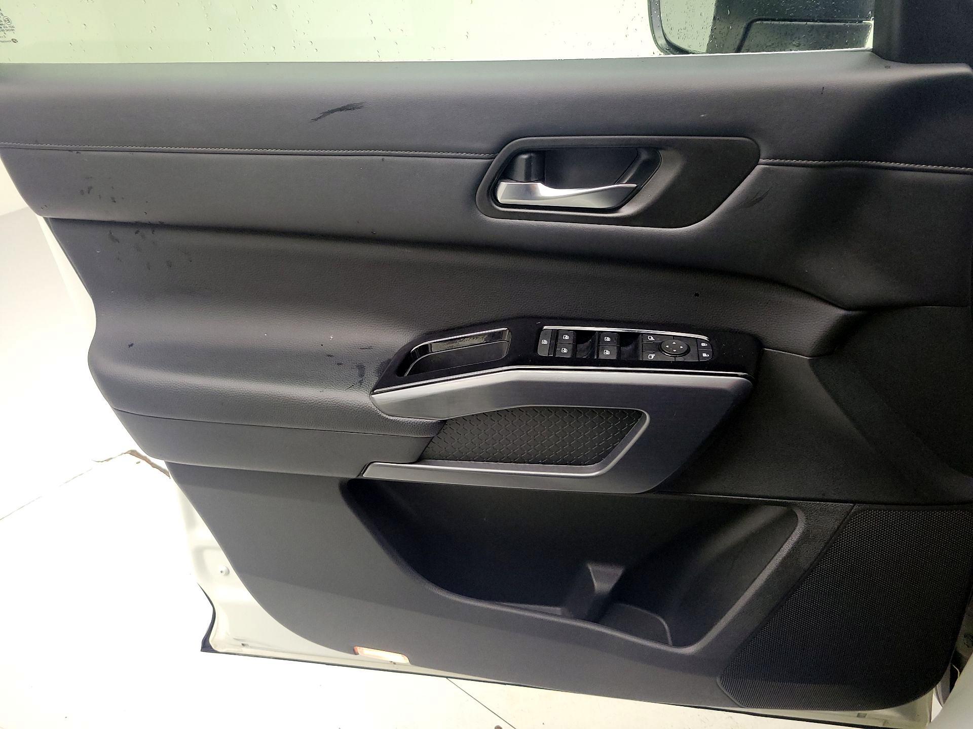 Thumbnail: 2022 Nissan Pathfinder - 10