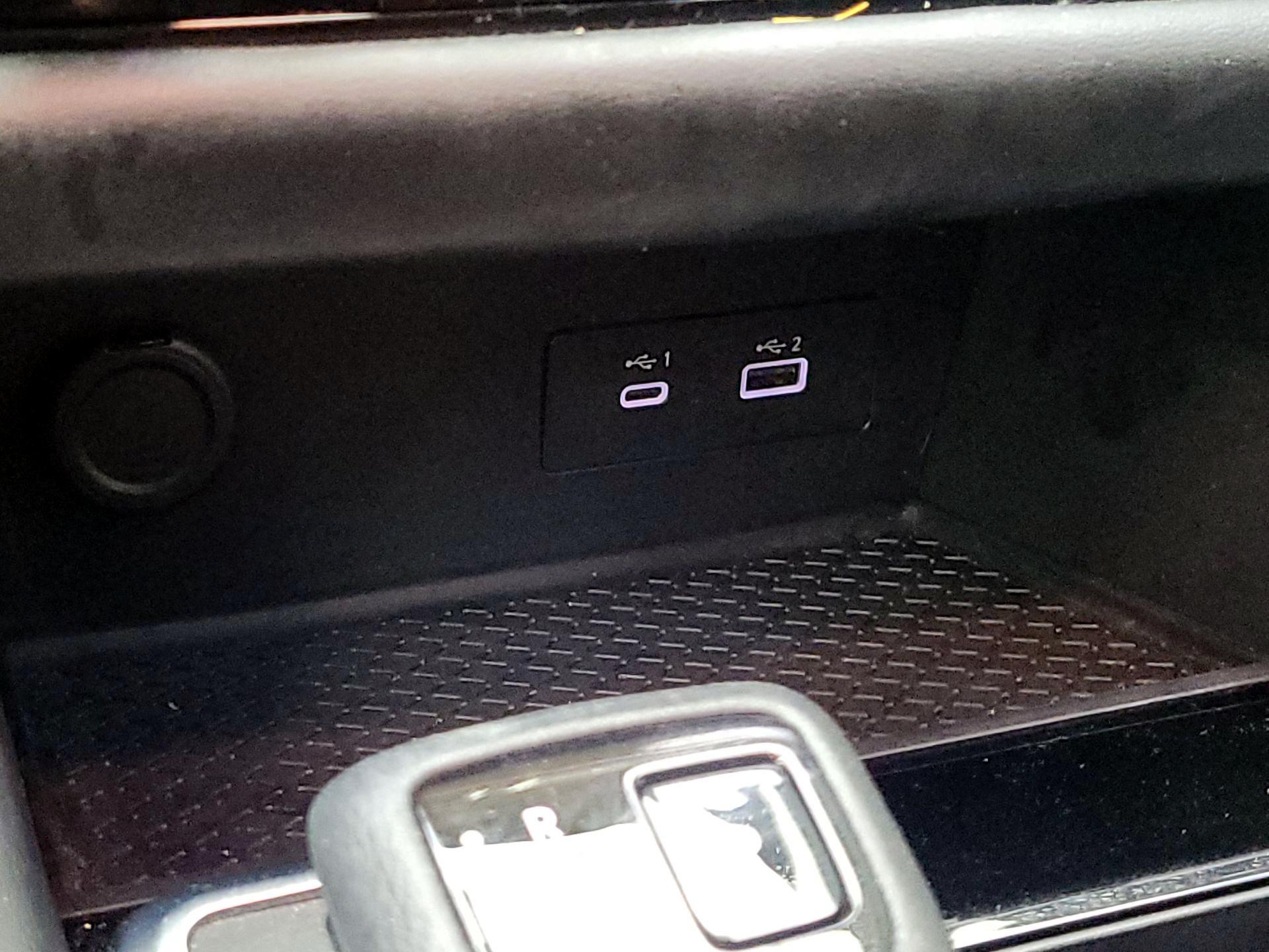 Thumbnail: 2022 Nissan Pathfinder - 17