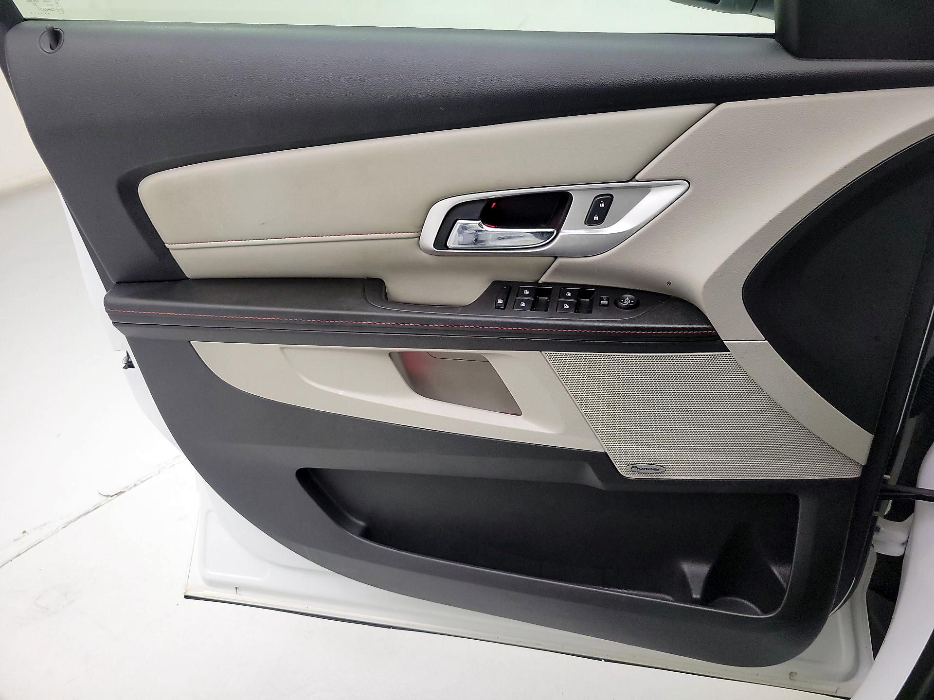 Thumbnail: 2015 GMC Terrain - 10