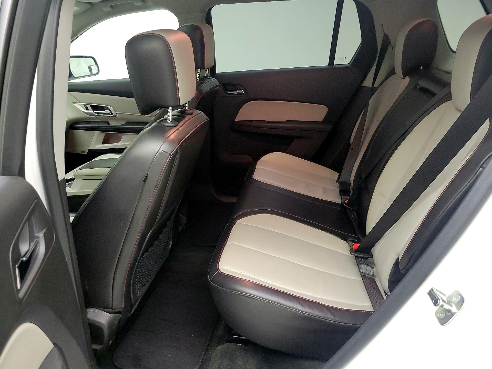 Thumbnail: 2015 GMC Terrain - 17