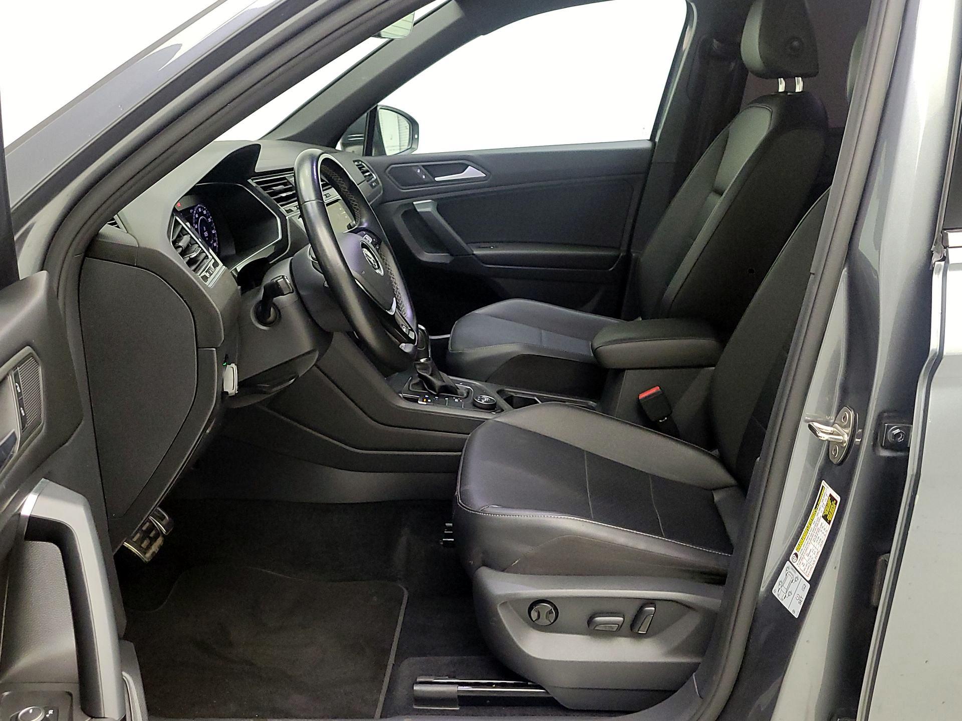 Thumbnail: 2019 Volkswagen Tiguan - 11
