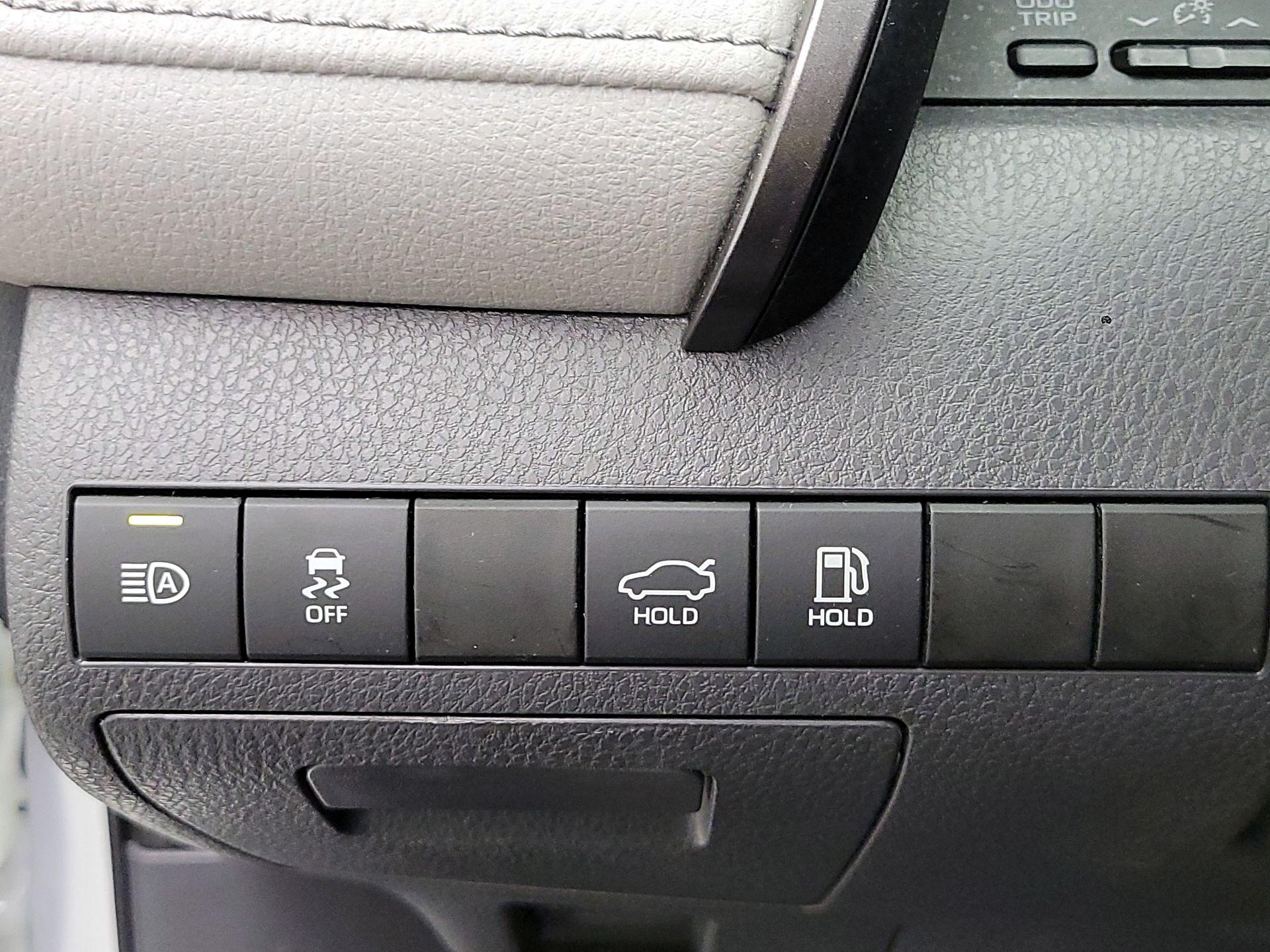 Thumbnail: 2023 Toyota Camry - 11