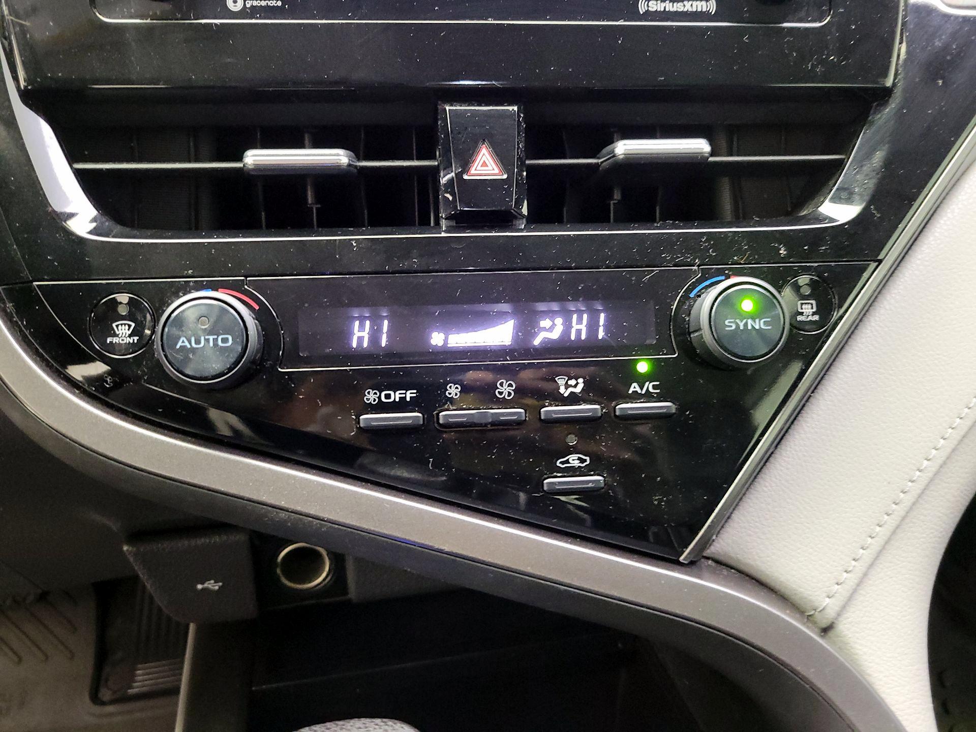 Thumbnail: 2023 Toyota Camry - 14