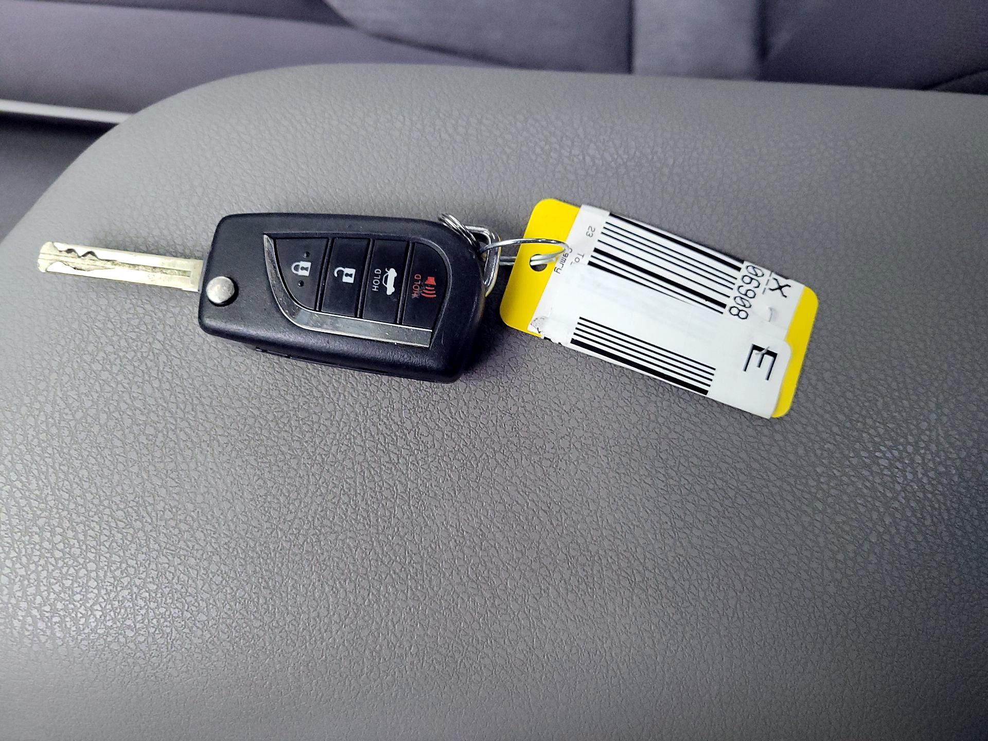 Thumbnail: 2023 Toyota Camry - 20