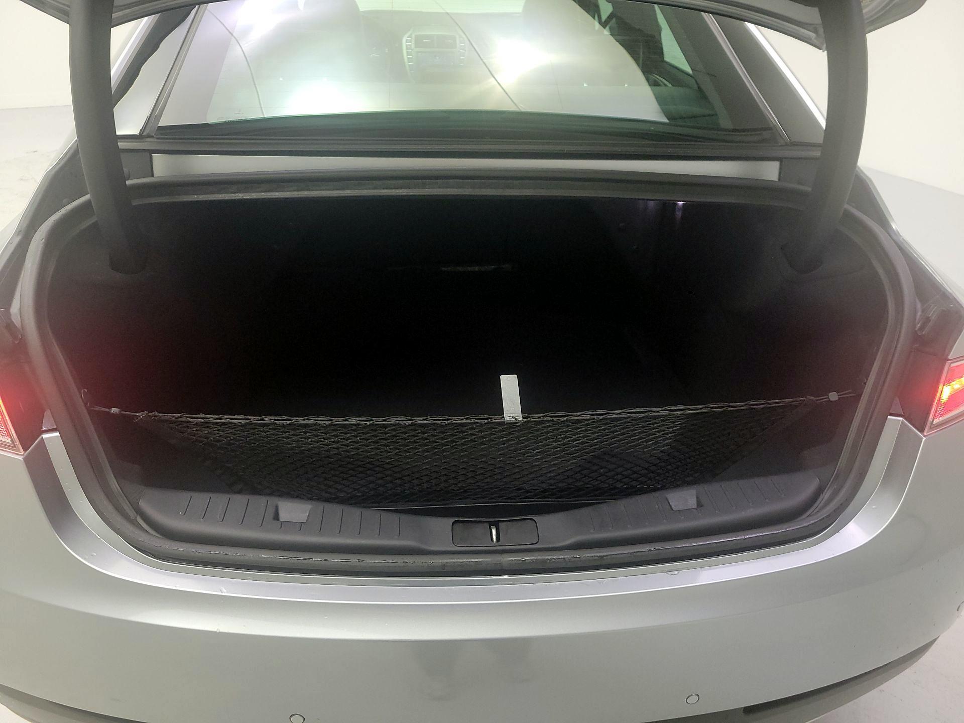 Thumbnail: 2020 Lincoln MKZ - 19