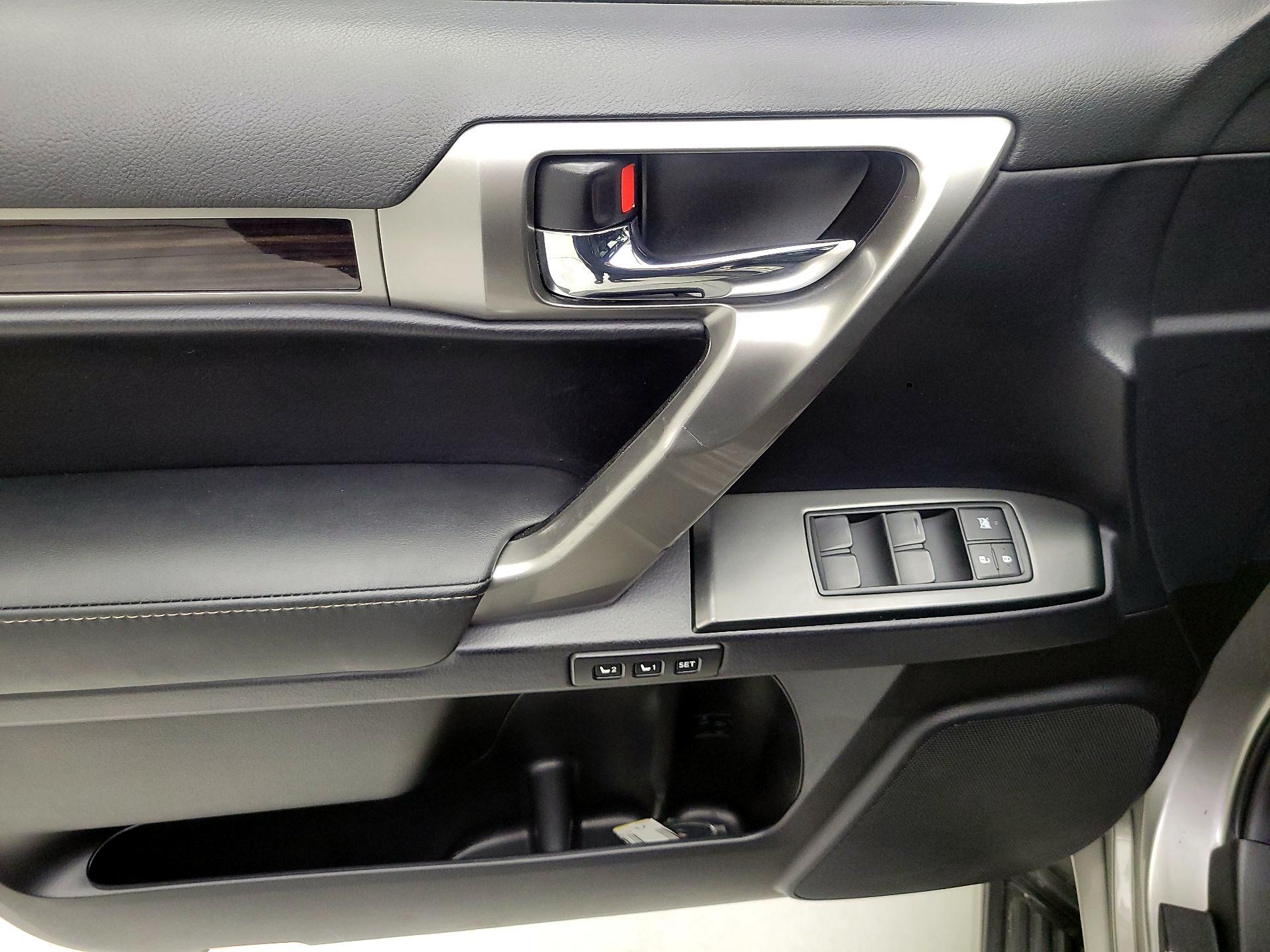 Thumbnail: 2022 Lexus GX - 12