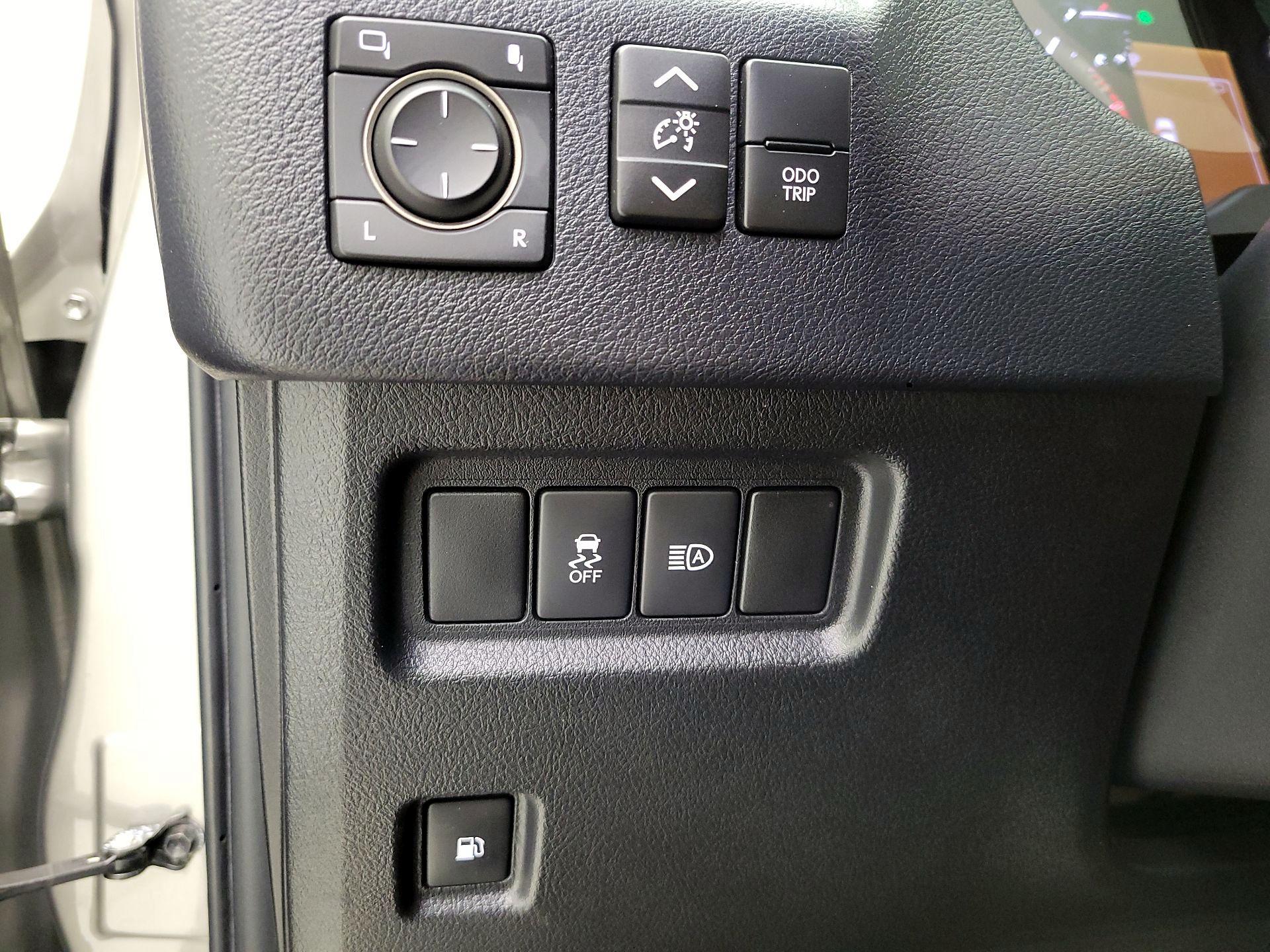 Thumbnail: 2022 Lexus GX - 13
