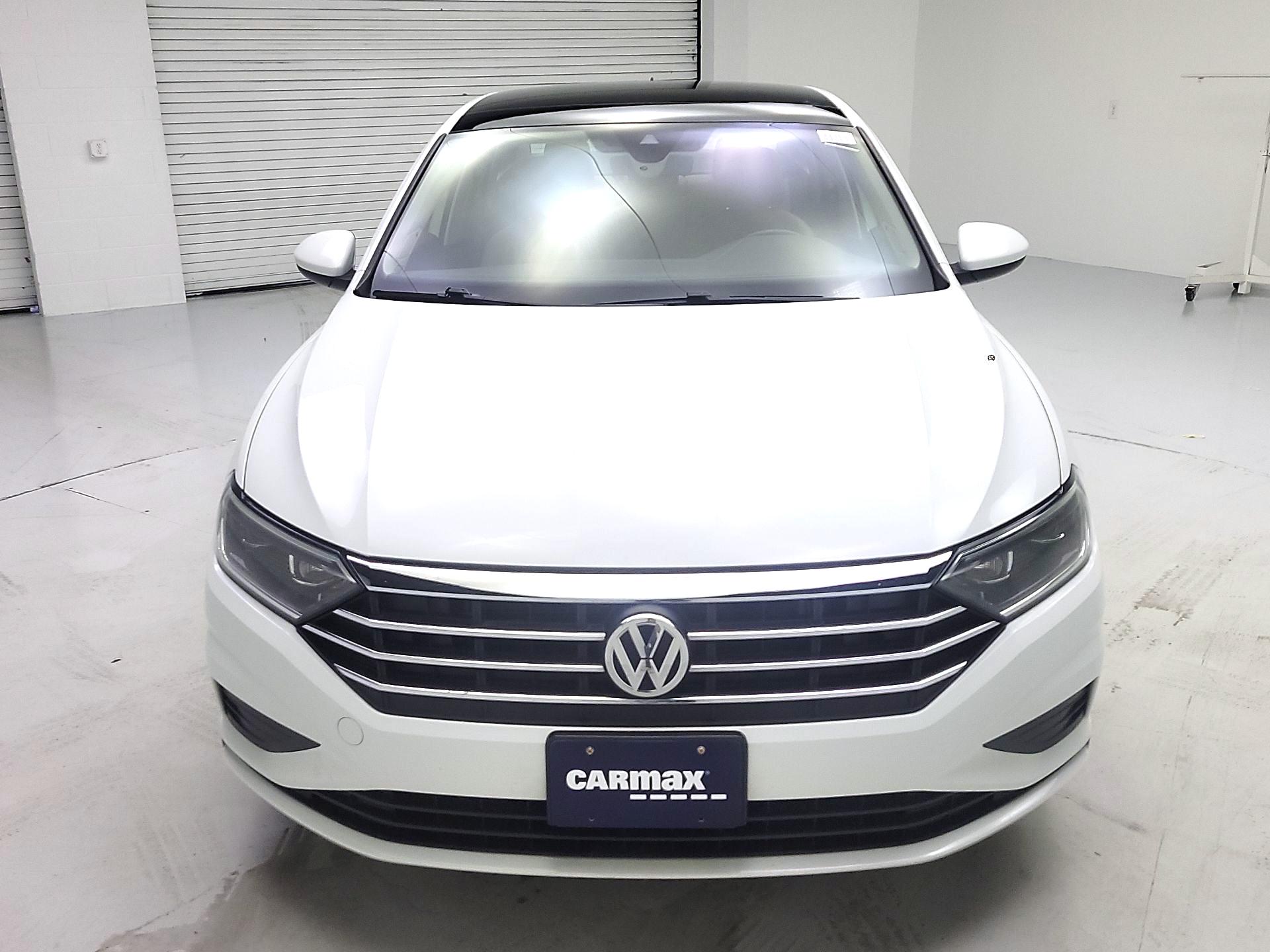 Thumbnail: 2019 Volkswagen Jetta - 2