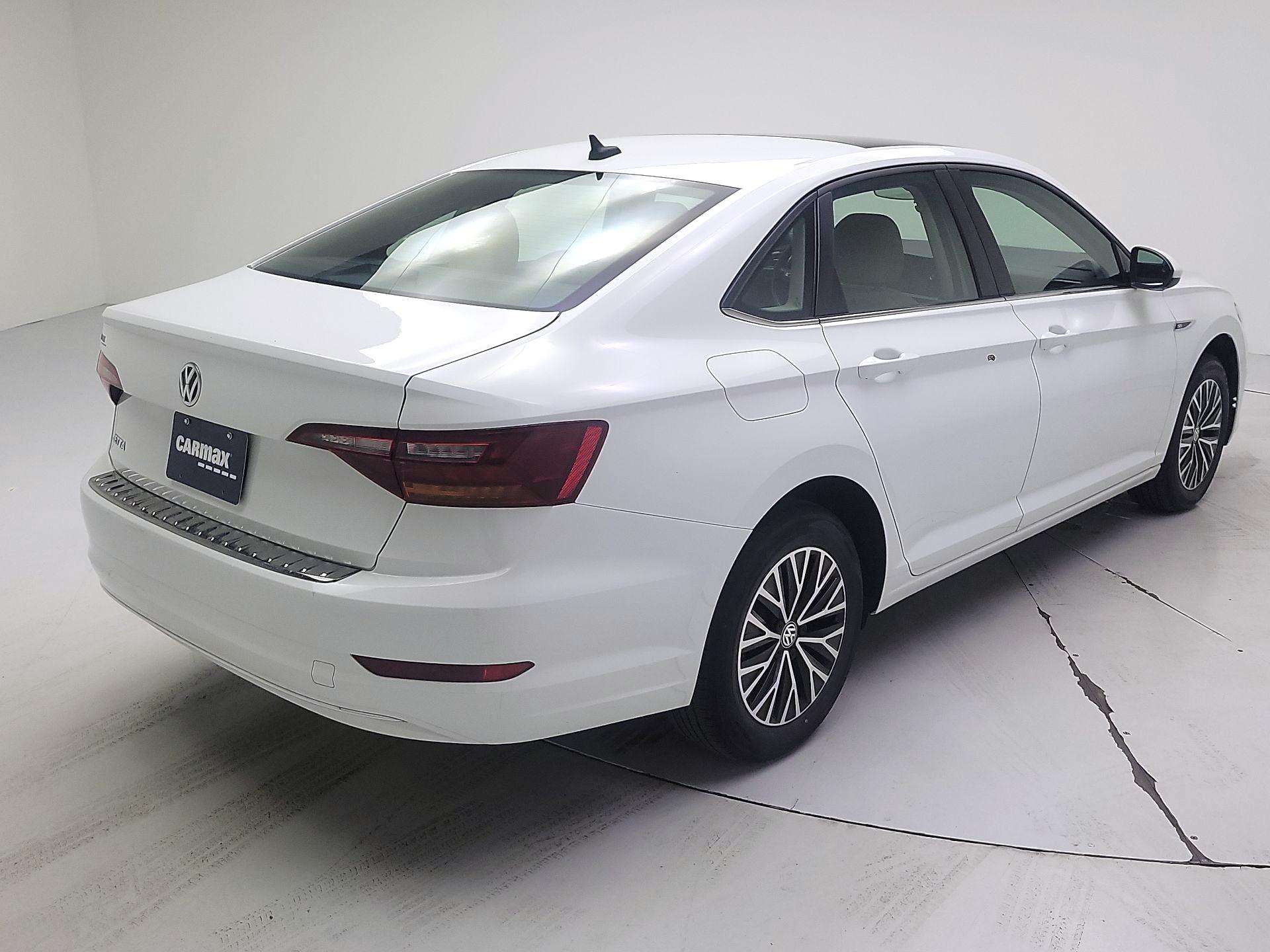 Thumbnail: 2019 Volkswagen Jetta - 5