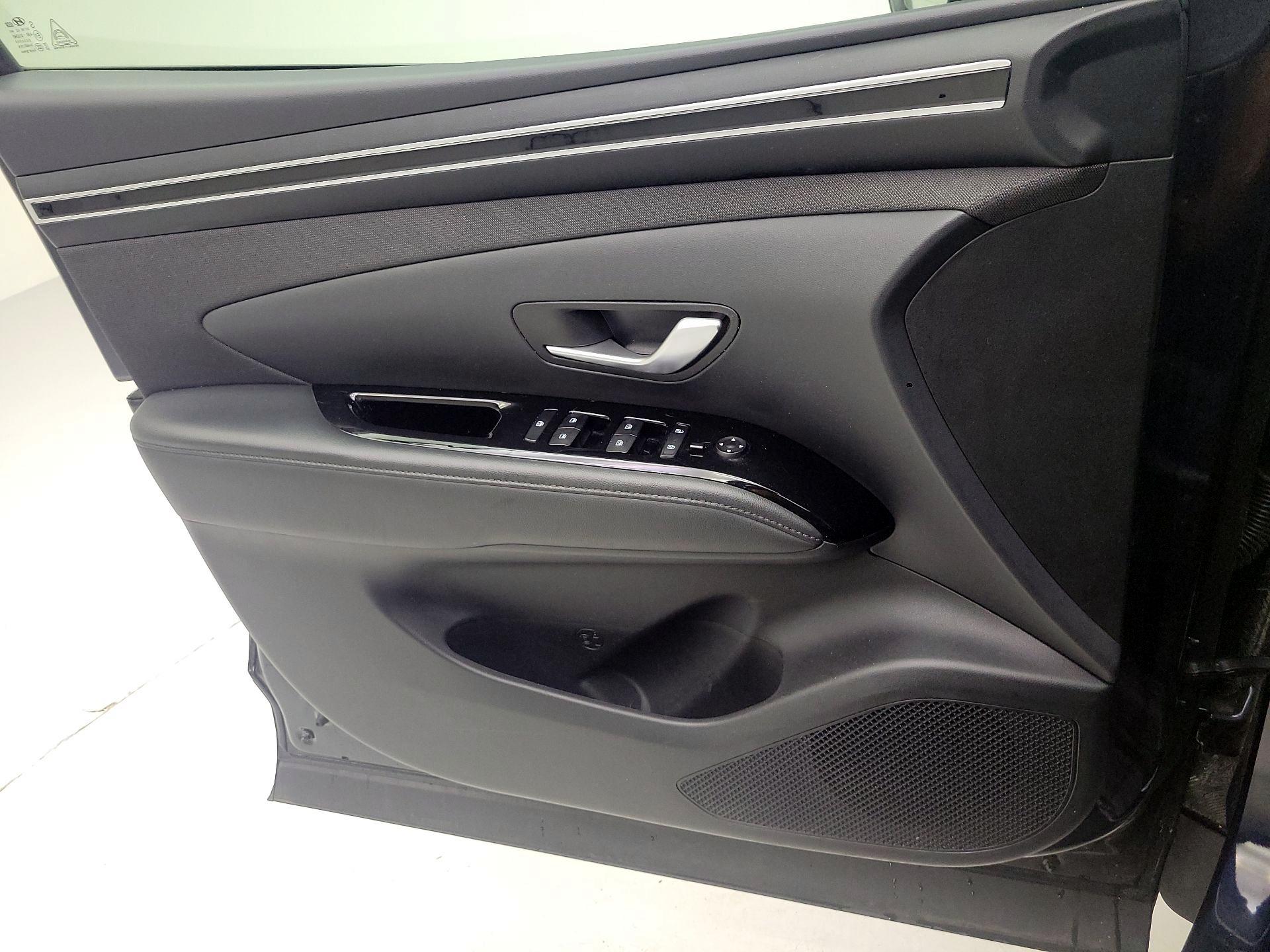 Thumbnail: 2022 Hyundai Tucson - 10