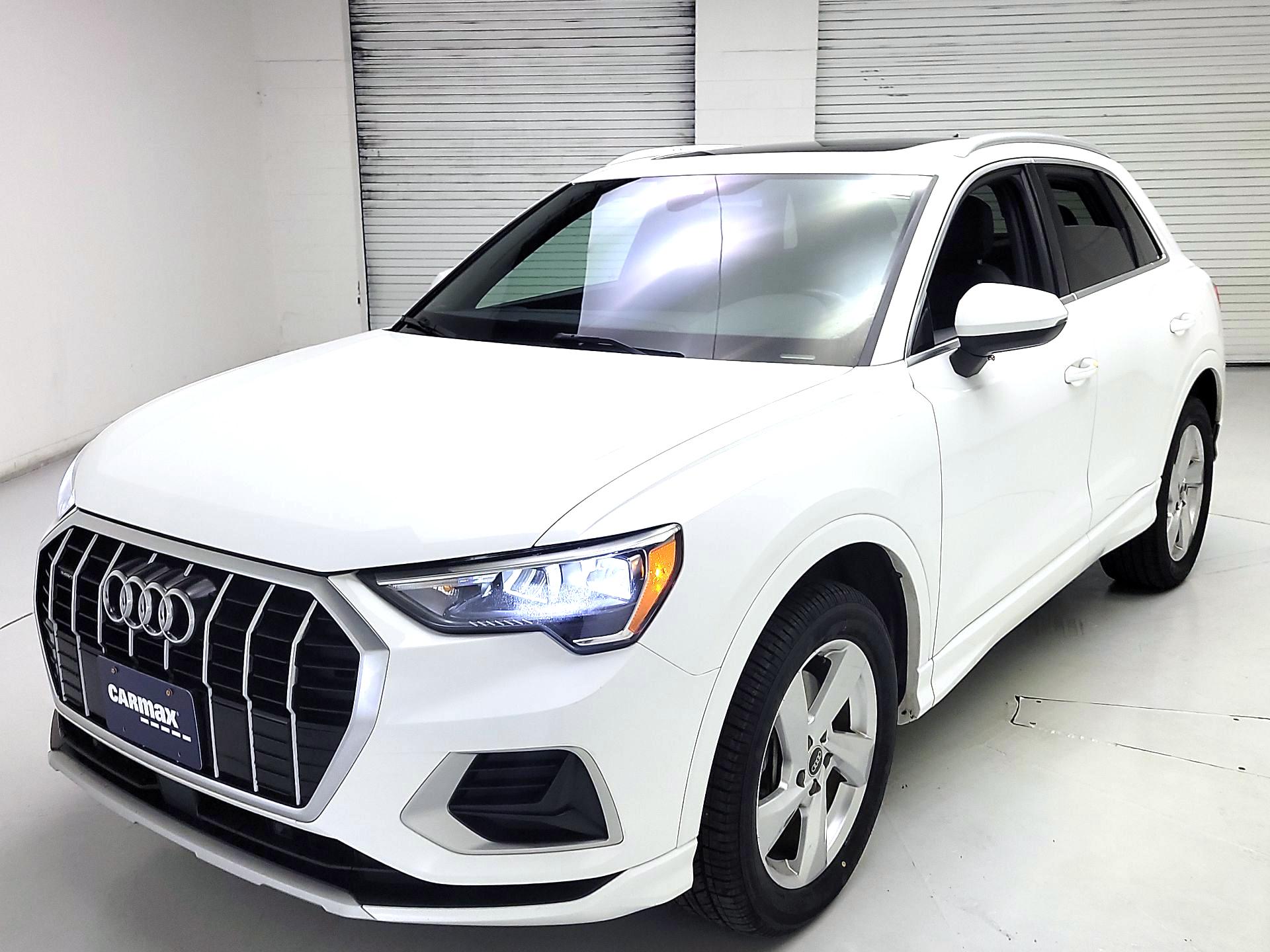Thumbnail: 2021 Audi Q3 - 3