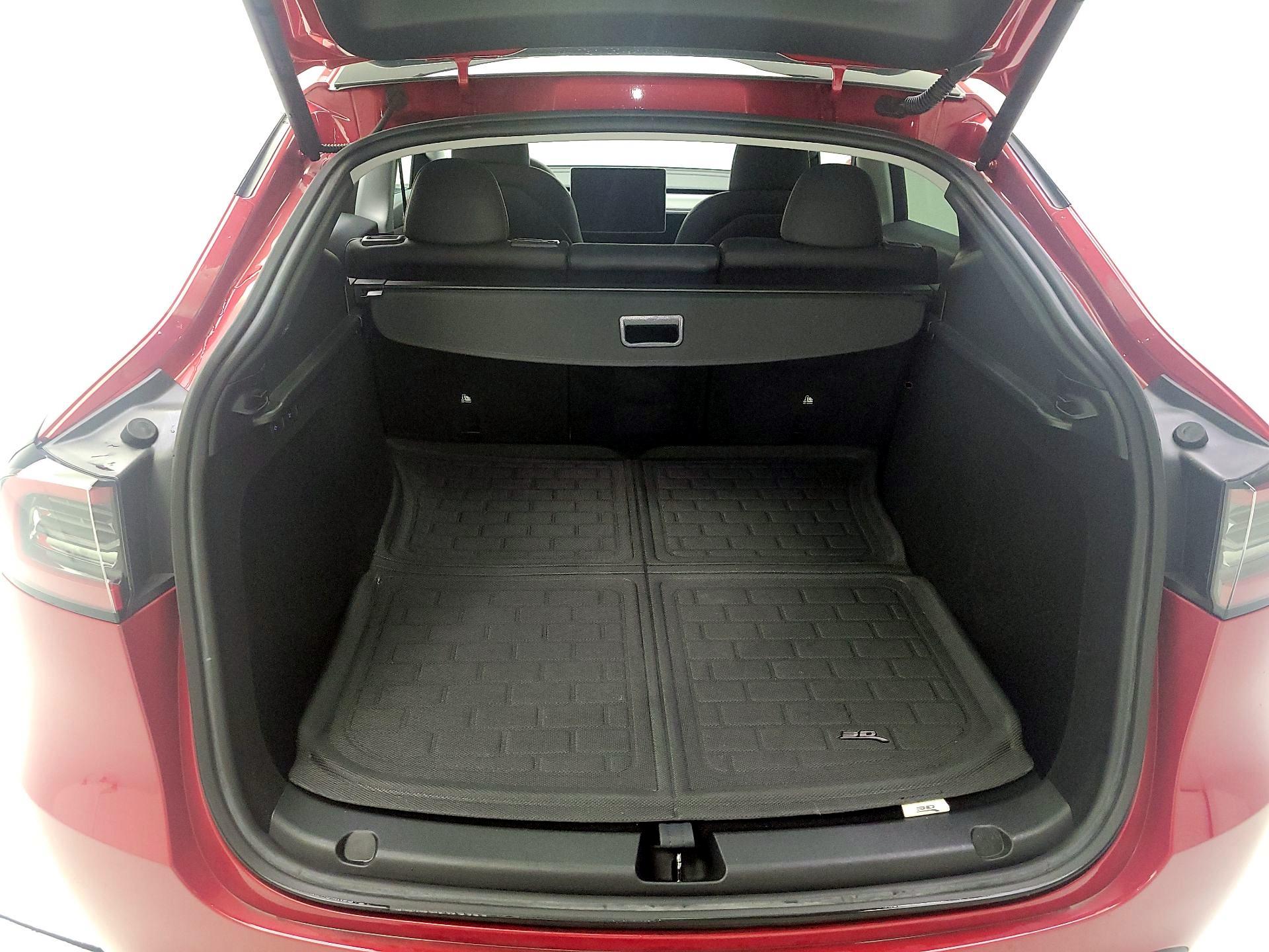 Thumbnail: 2023 Tesla Model Y - 18